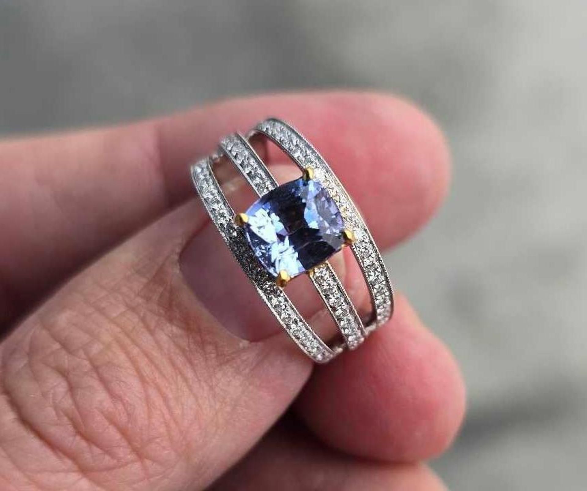 Blue Sapphire & Diamond Ring 1.97ct Sapphire, 0.48ctw Diamonds