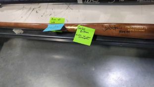 *Carlos Beltran ROY99 Signed bat, icon authenticated