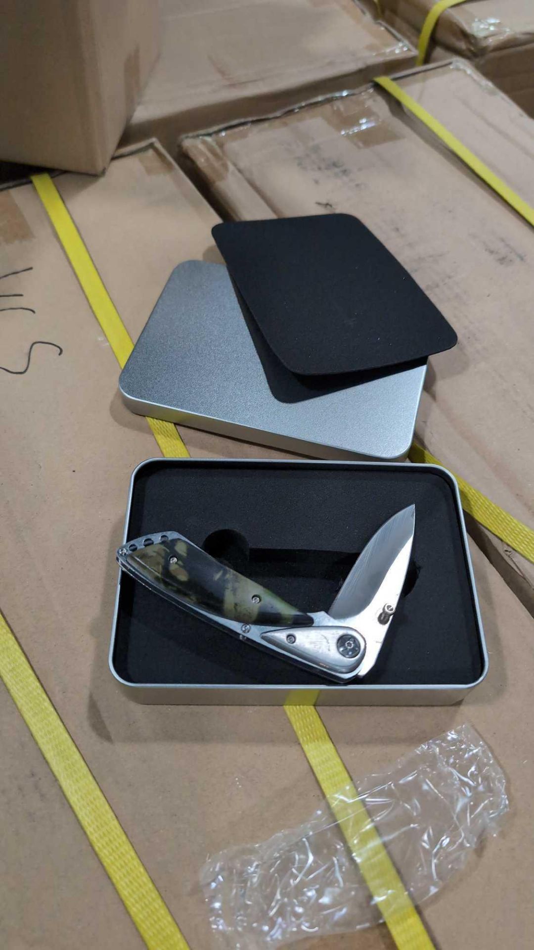 Pocket knife in gift tin - Image 2 of 6