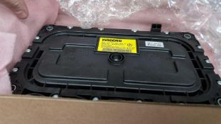 paccar Q21-1142-001-001 ecm genuine primary chassis module