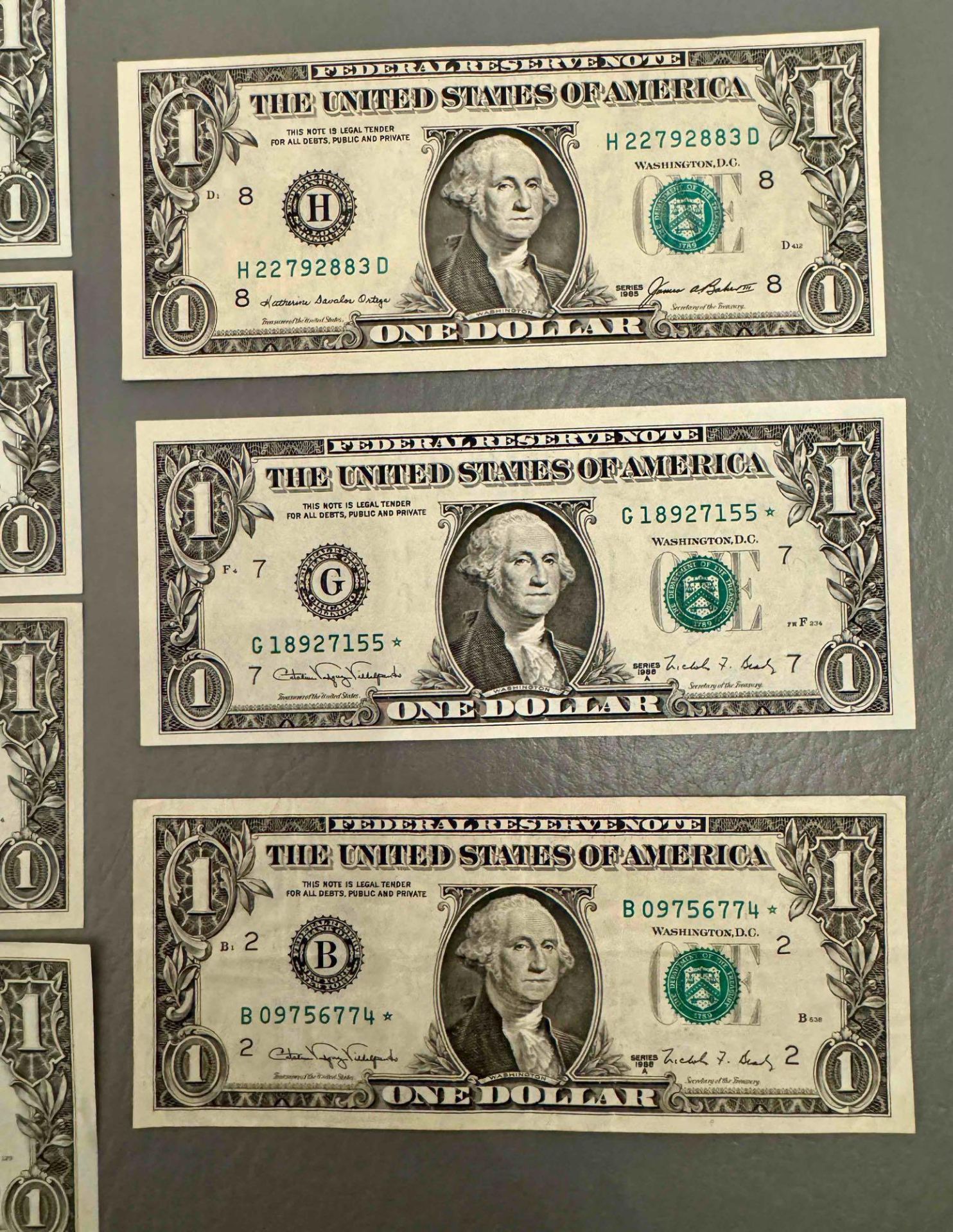 Currency uncirculated notes: 1999 $10 Star Note, 1976 First Day issue w/stamp $2 note, 1963 $1 Note, - Image 5 of 6