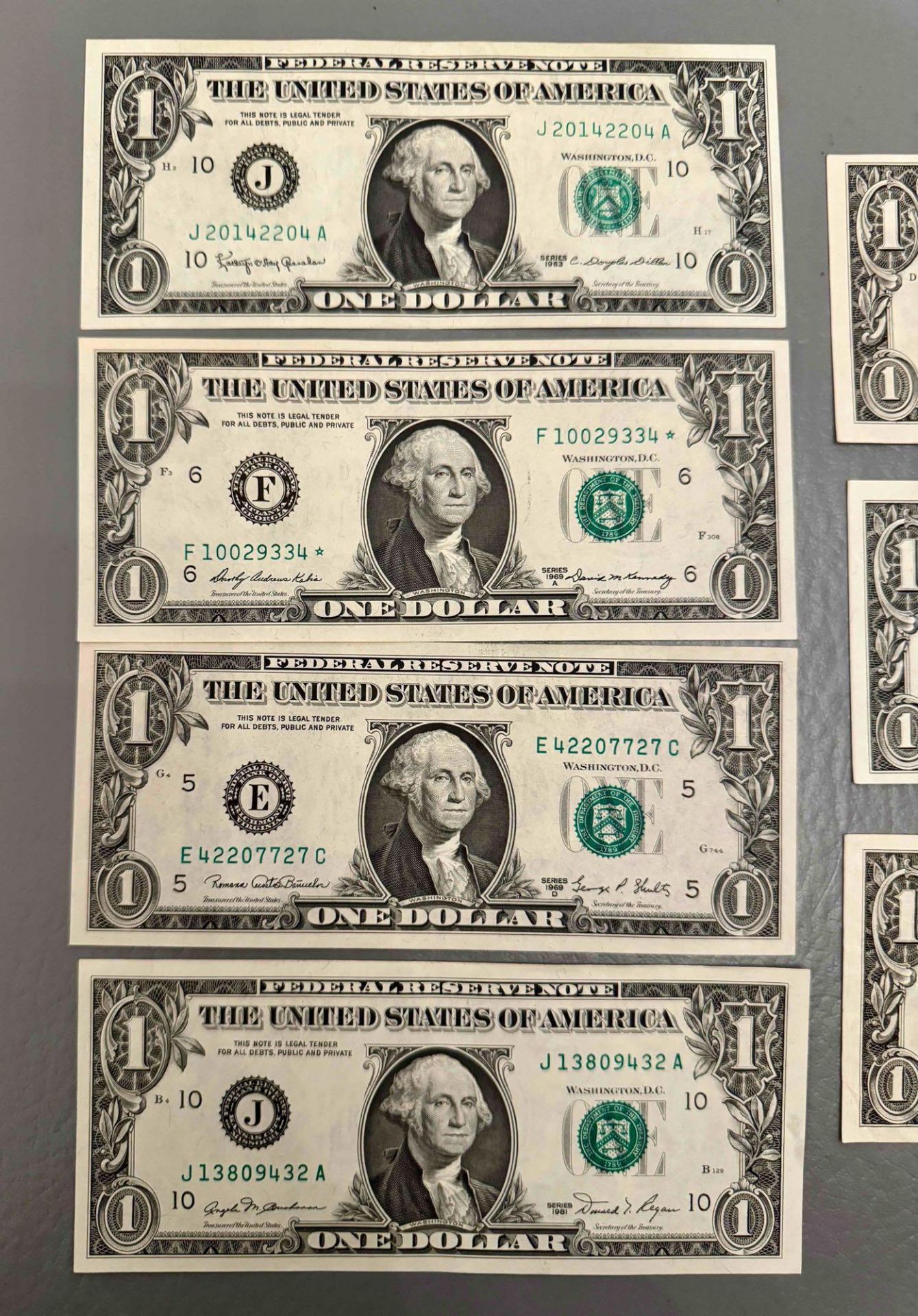 Currency uncirculated notes: 1999 $10 Star Note, 1976 First Day issue w/stamp $2 note, 1963 $1 Note, - Image 4 of 6