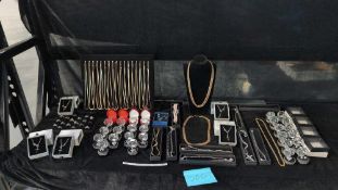 Fashion rings, Necklaces and more, Display included