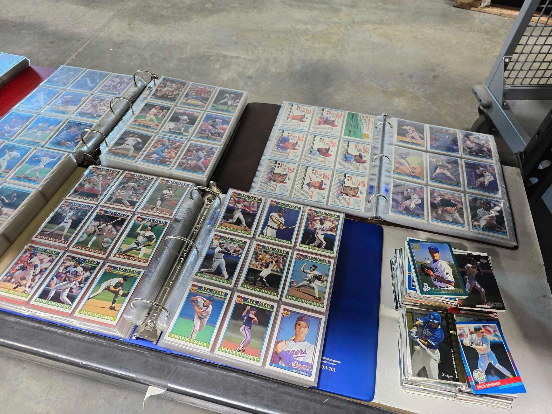 large lot of baseball cards most of them in binders and sleeves and 7-Eleven vintage baseball items - Image 5 of 7