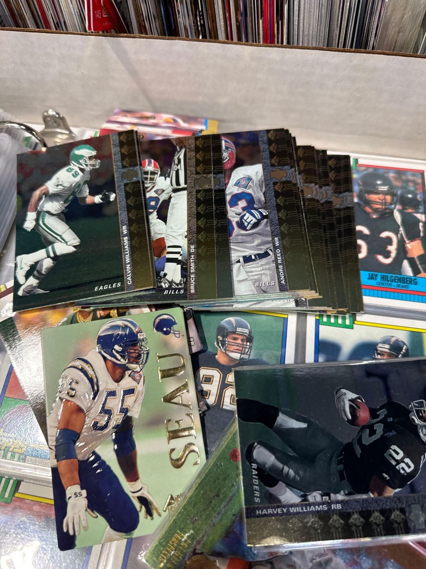 large lot of football cards - Image 19 of 19