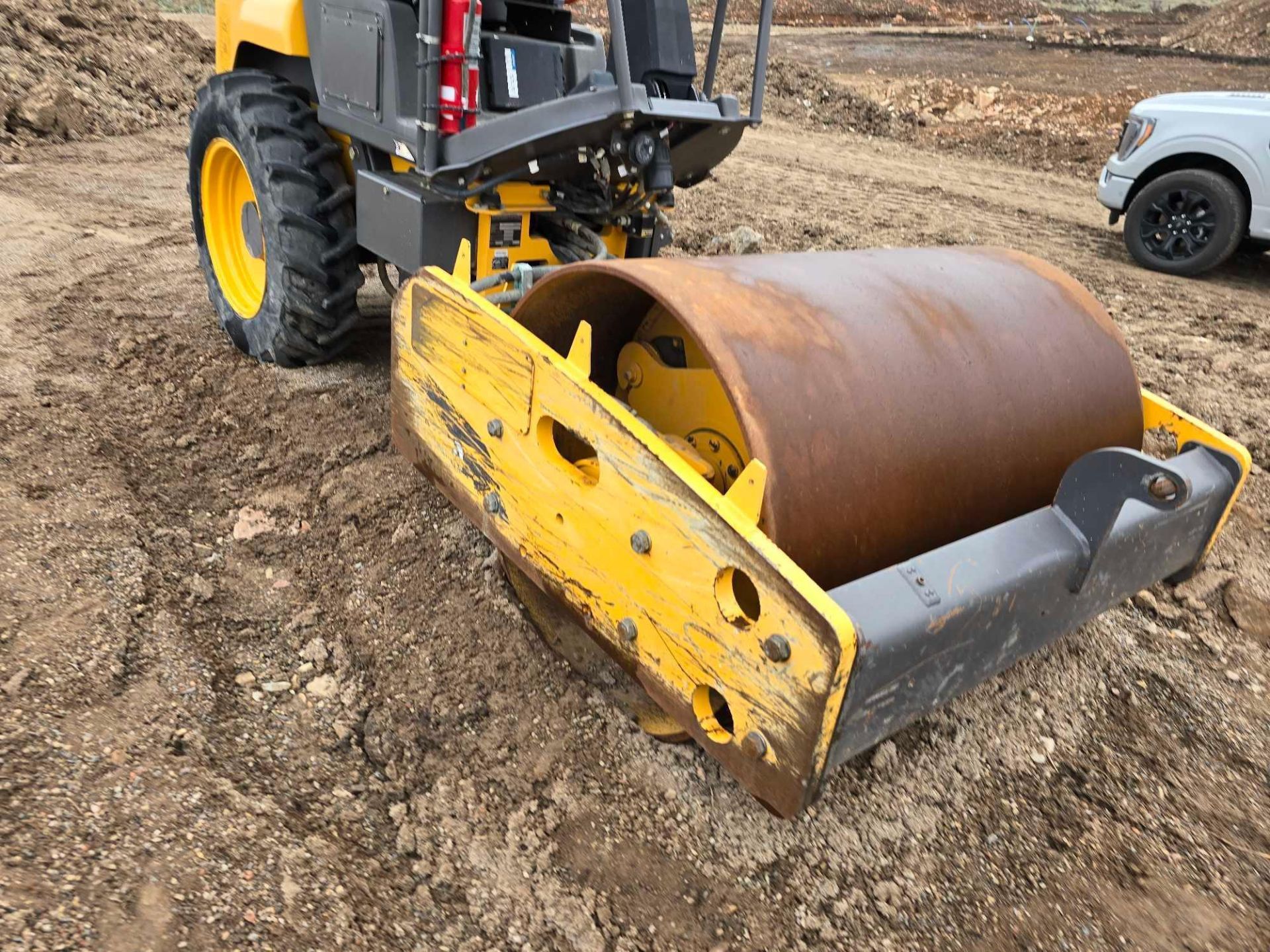 2019 Volvo SD45 Drum Compactor - Image 4 of 20