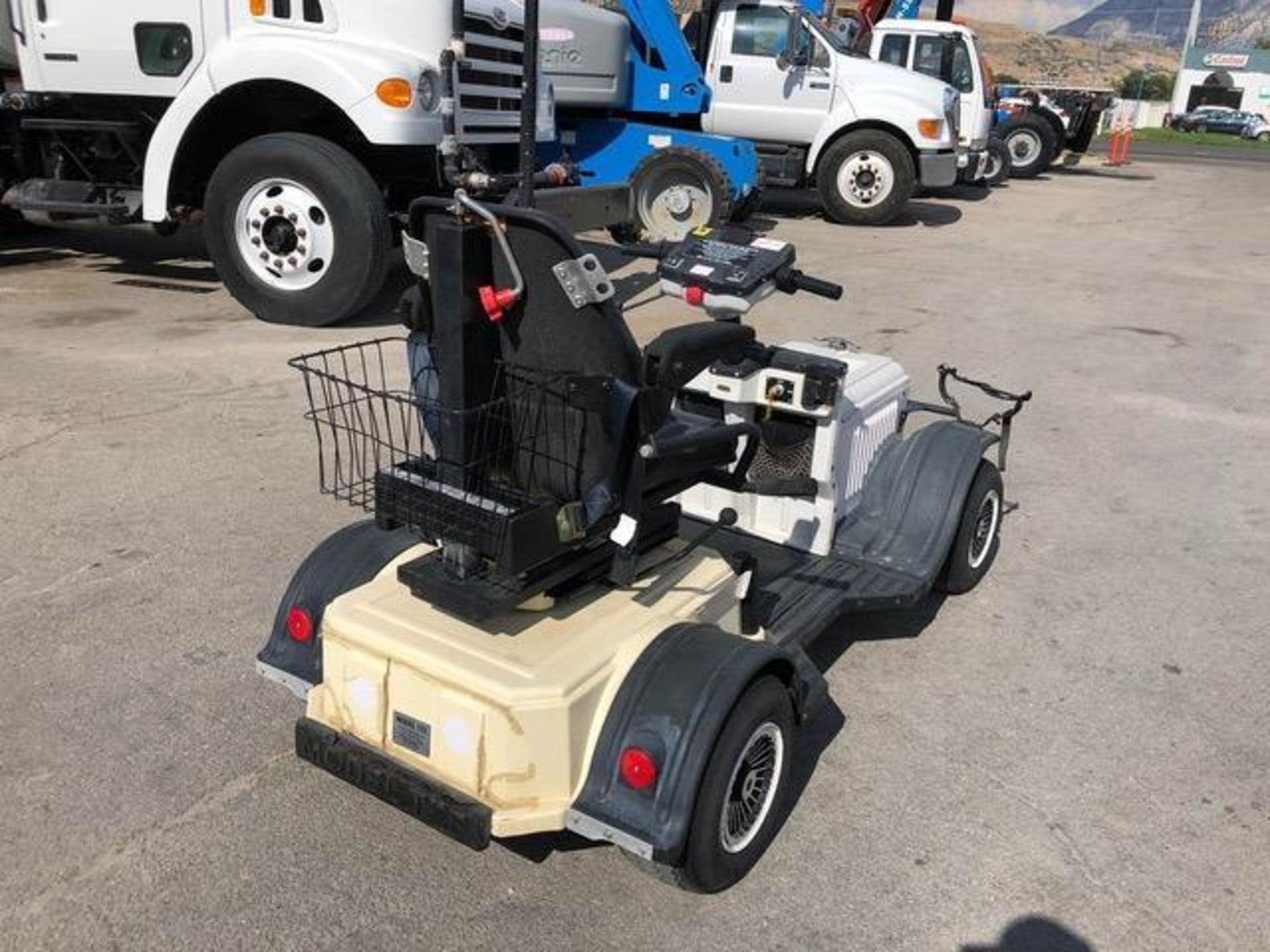Model Tee Golf Cart, POwer Chair Model Tee Electric Wide Track ADA 36V, Right or Left Hand Speed & B - Image 6 of 8