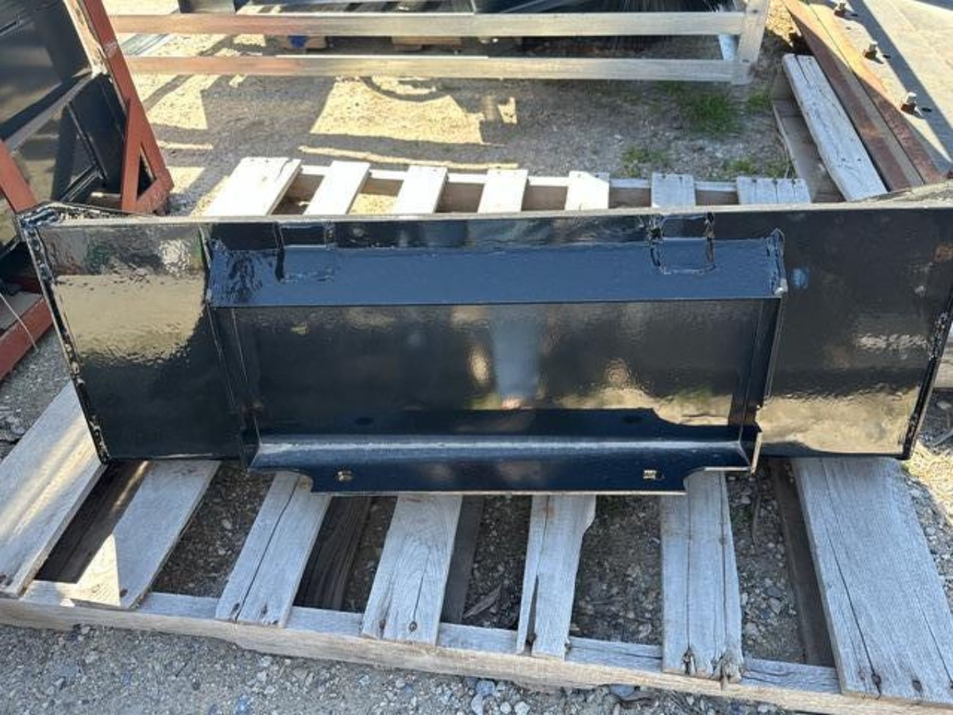 42" Mini Skid Steer Quick Attach Bucket (located in Orem) Pickup Thursday 11-5 & Friday 9-4 - Image 6 of 6