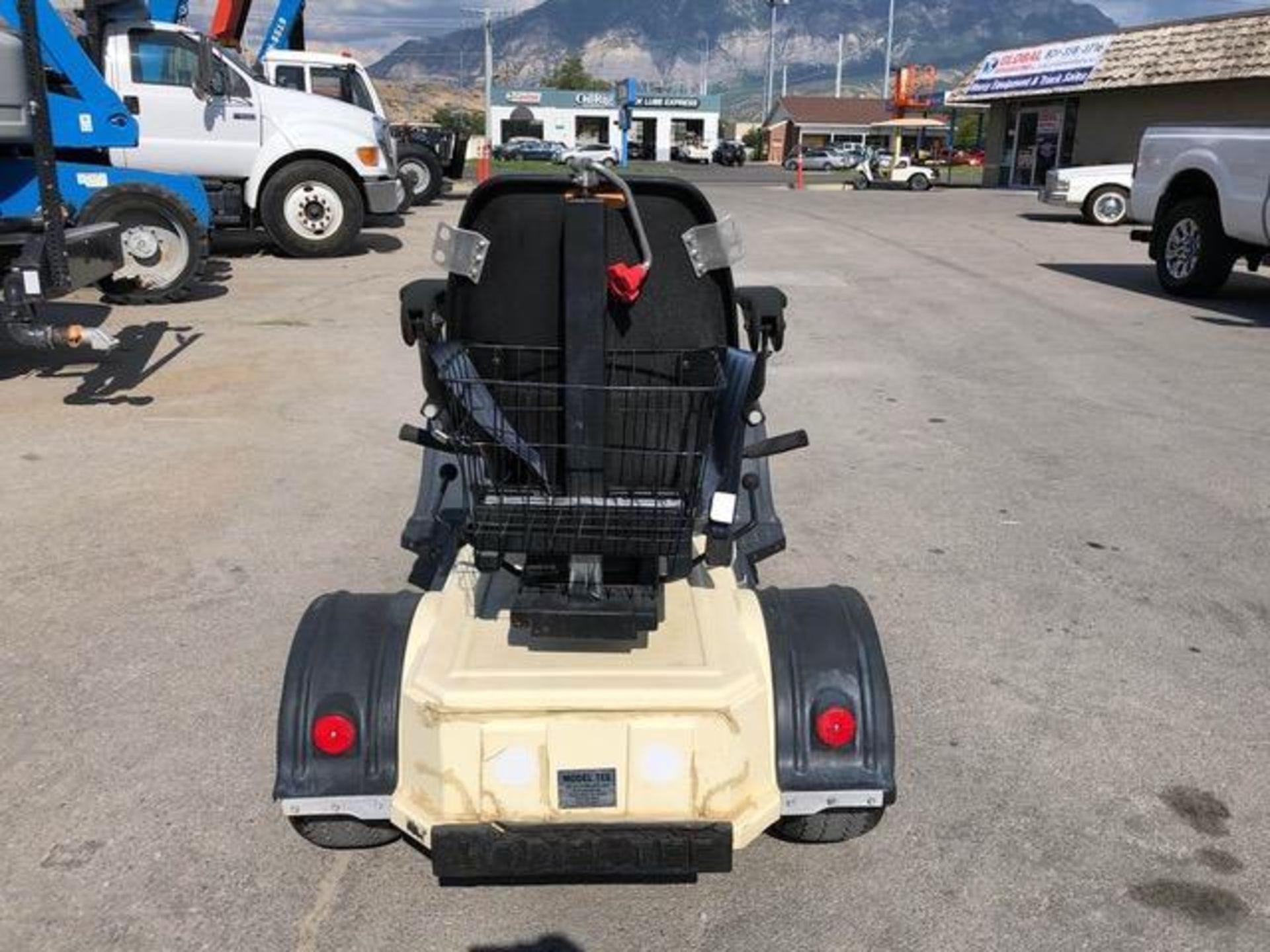 Model Tee Golf Cart, POwer Chair Model Tee Electric Wide Track ADA 36V, Right or Left Hand Speed & B - Image 4 of 8