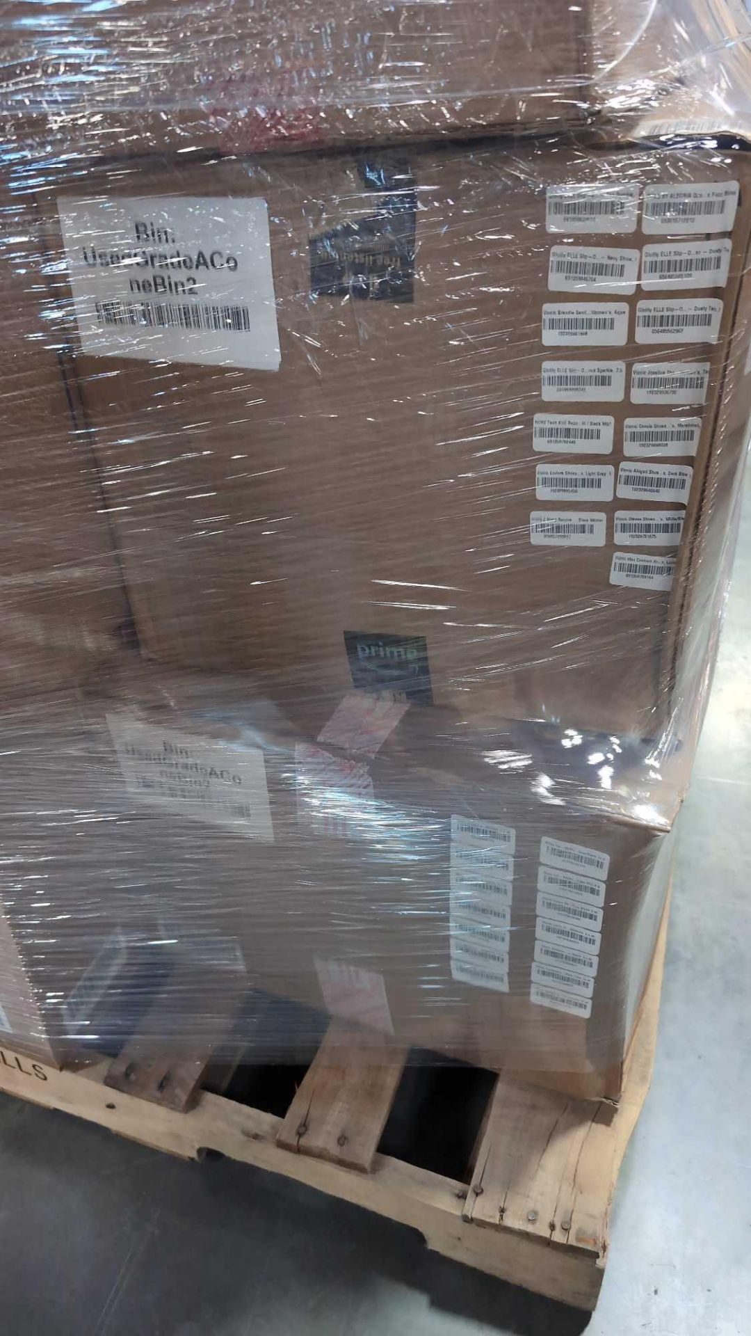pallet of A, B and c grade shoes including Brooks, Asics GoLily, vionic, fit flop - Image 13 of 17