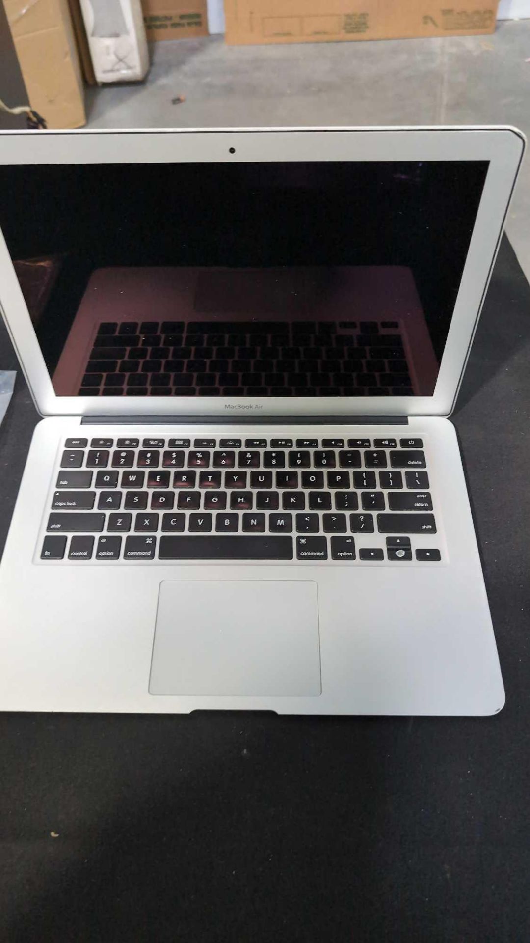 four Apple MacBook airs, no hard drives in any, All 2011 i5 1.6 GHz - Bild 5 aus 9