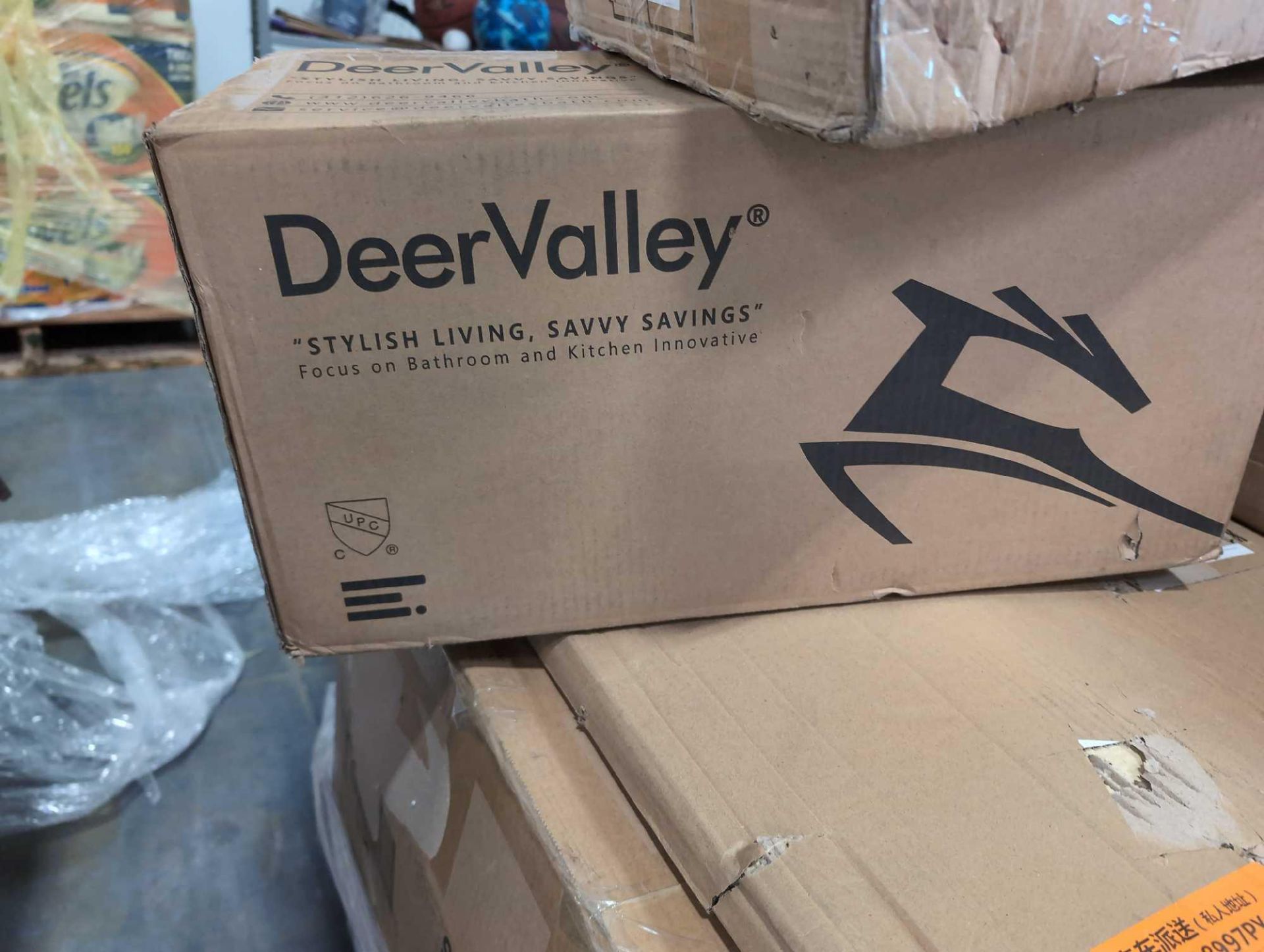Deer Valley sink, Velvet sofa bed, ask echo golf bag, electric Guitar - Image 4 of 7