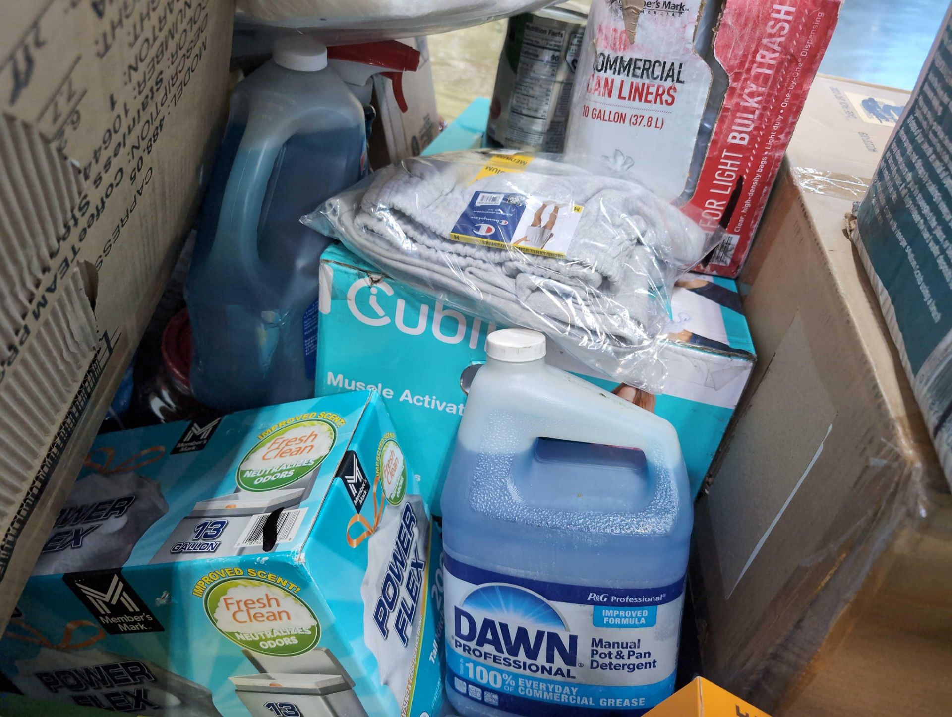 Big box store in a box: Canned chicke, Paper towels, baket chips, ketchup, trash liners, Cubii seate - Image 8 of 14