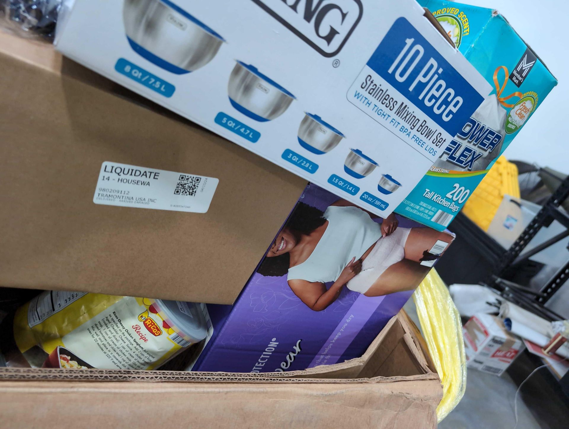 Big box store in box: viking bowls, takis, pudding, country time lemonade, quest chips, popcorn, cut - Image 4 of 16