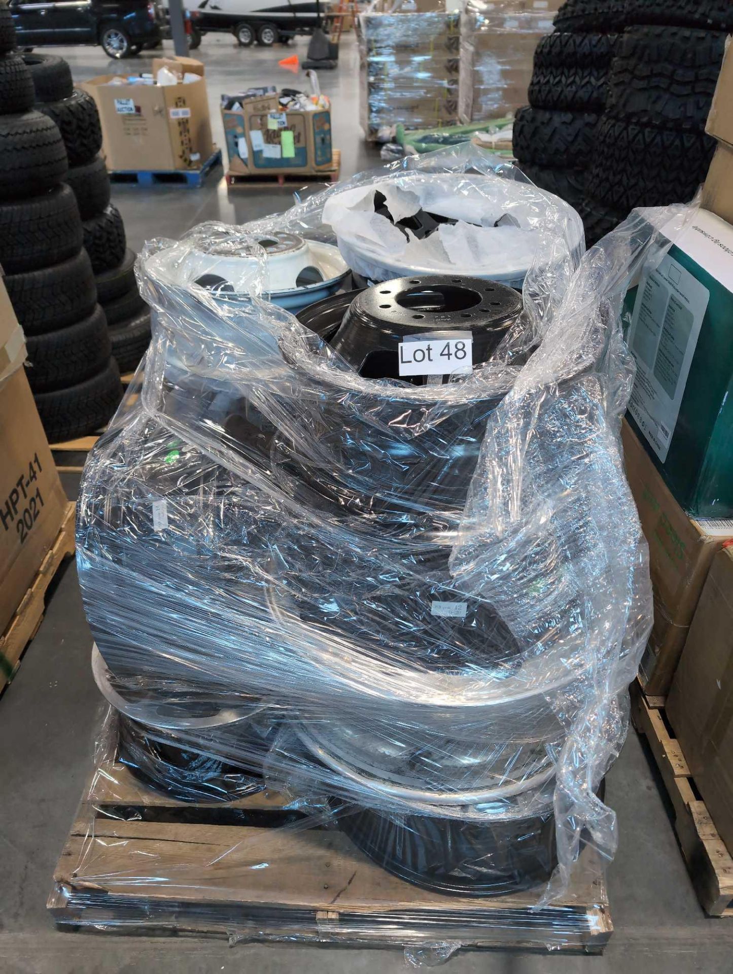 Pallet of rims