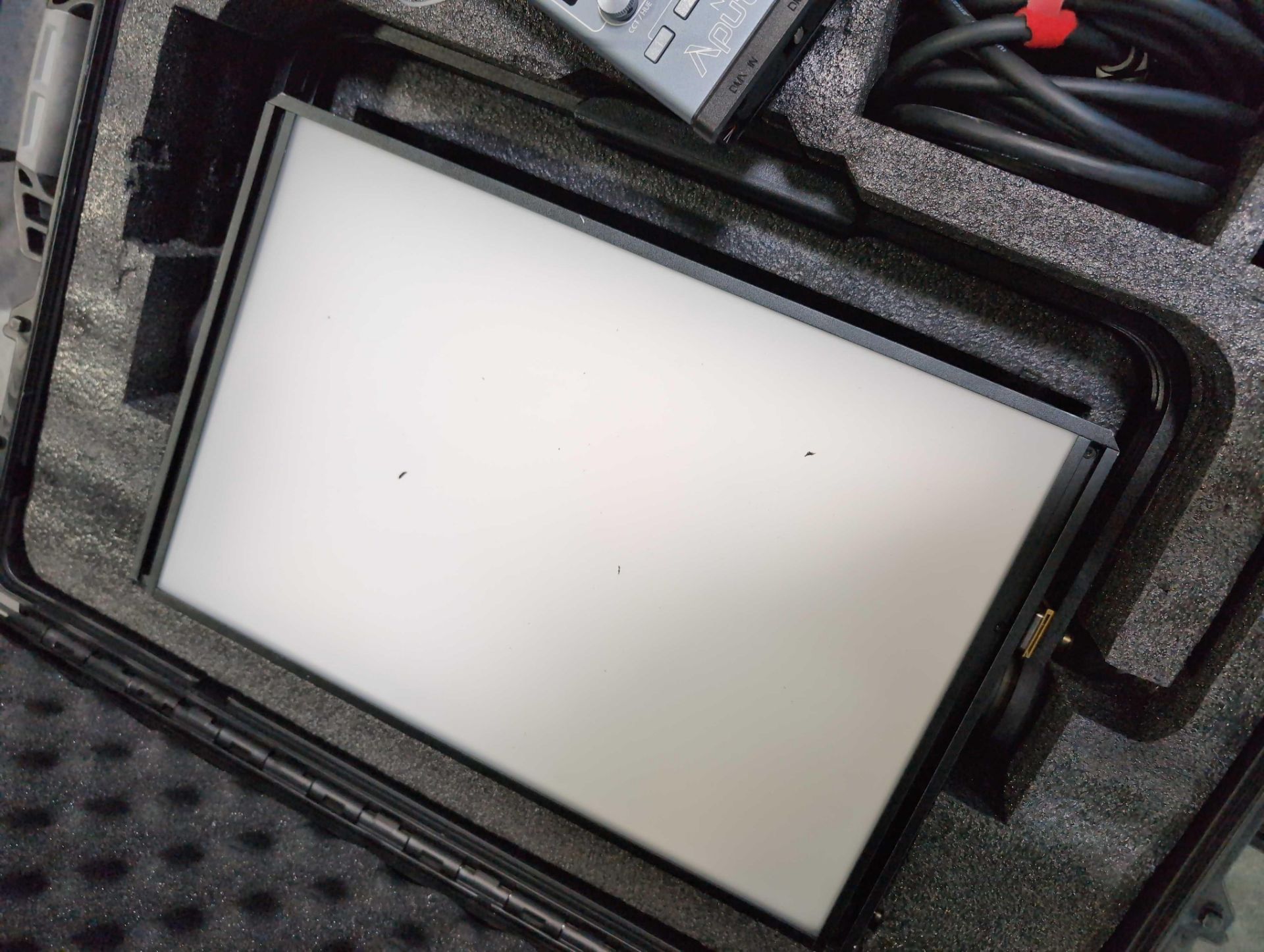 Used Aputure Nova P300c 300W RGBW LED Soft Light Panel OB w/ case - Image 8 of 8