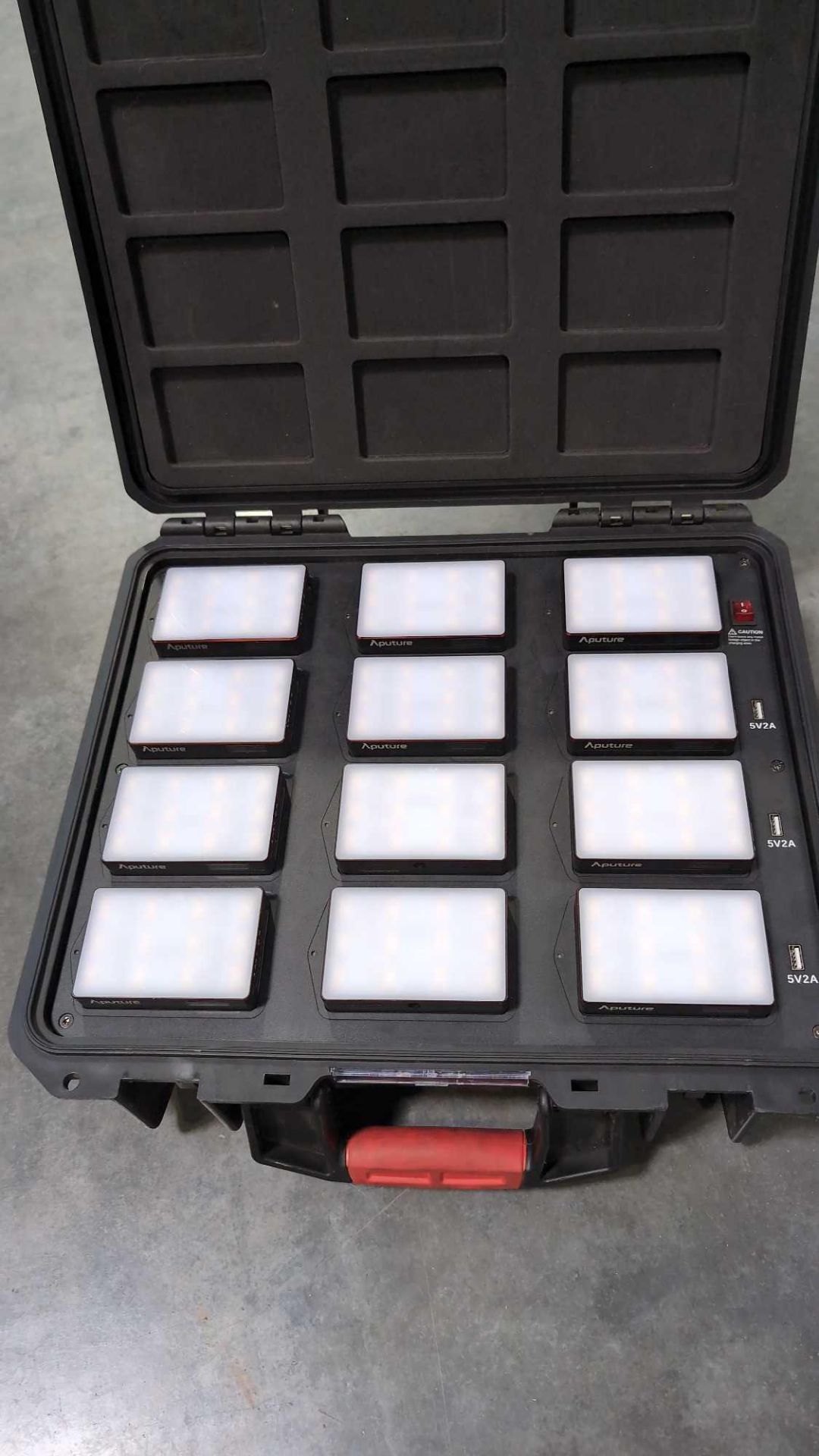 Aputure MC-12 light kit - Image 2 of 7