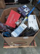 Snowbrush, Pairs of snow shoes, Kohler bide seat, pillow and more ( customer Returns)
