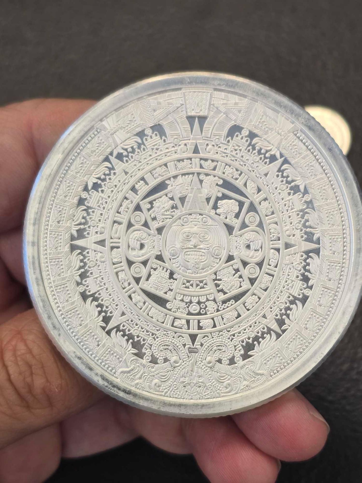 5 oz, 1 oz and 1/10 oz aztec calendar silver - Image 6 of 7