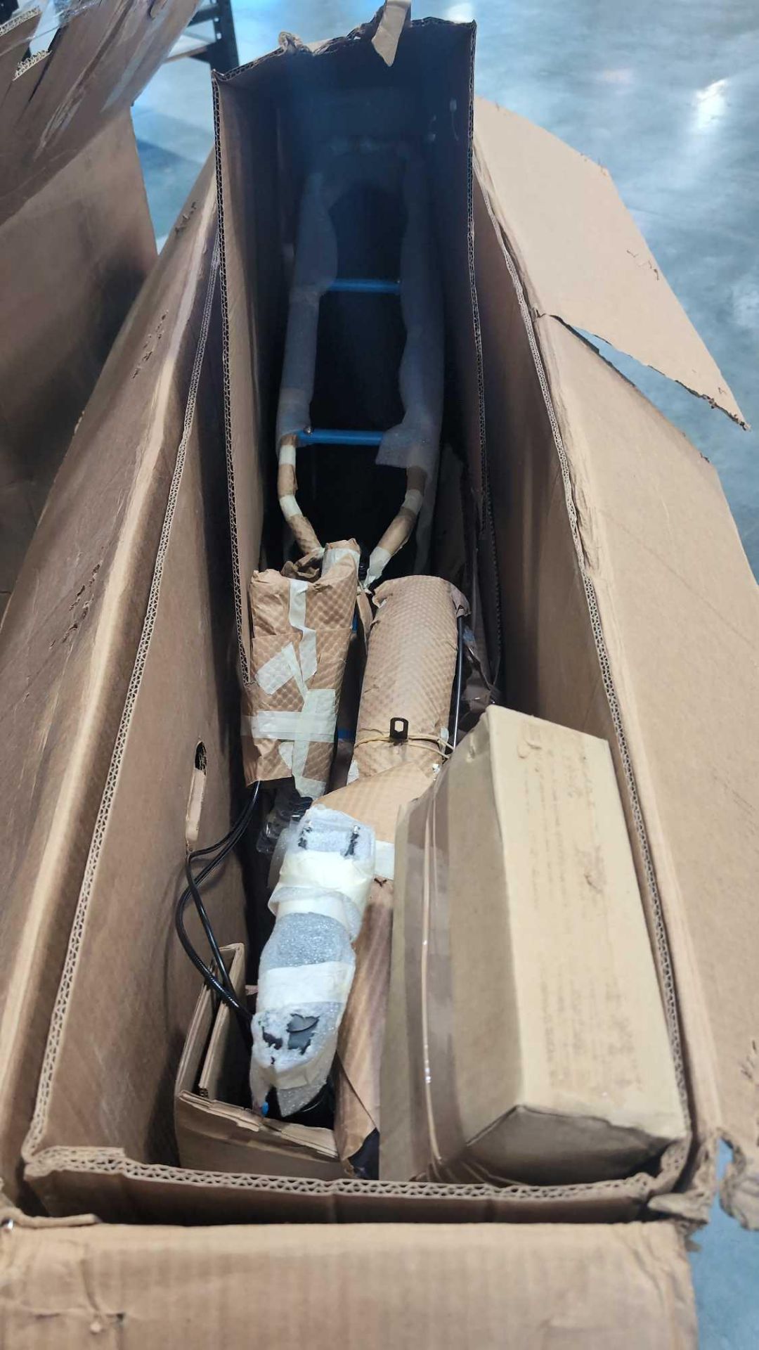 Yuba Kombi Cargo Bike - Image 5 of 9