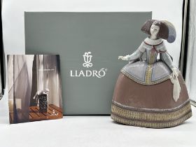 Boxed Lladro Utopia - Menina Figurine, no 01018252
