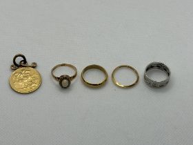 1887 Full Sovereign, along with 9ct Gold Ring, two