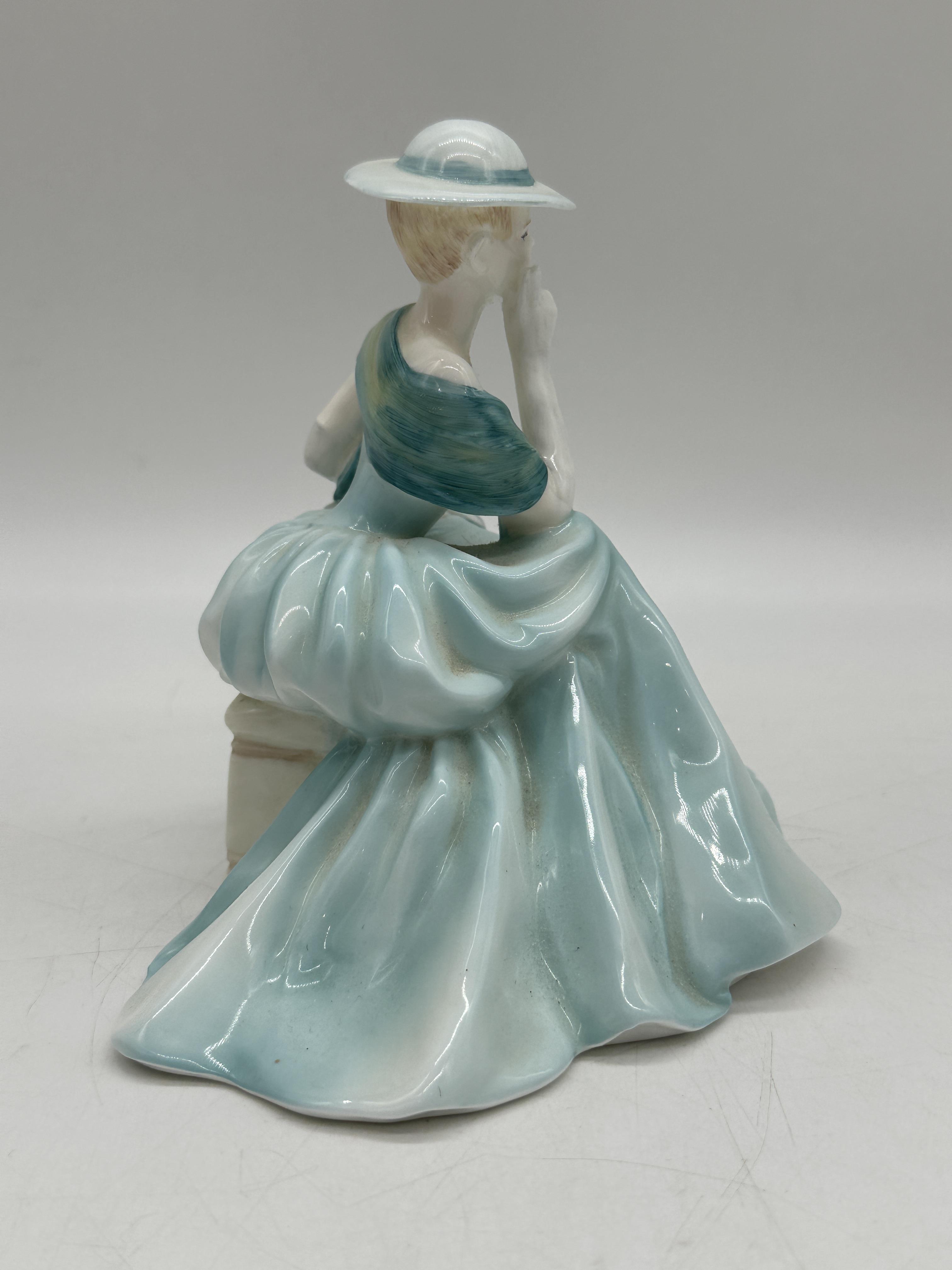 Four Porcelain Figurines to include Coalport Age o - Bild 14 aus 33