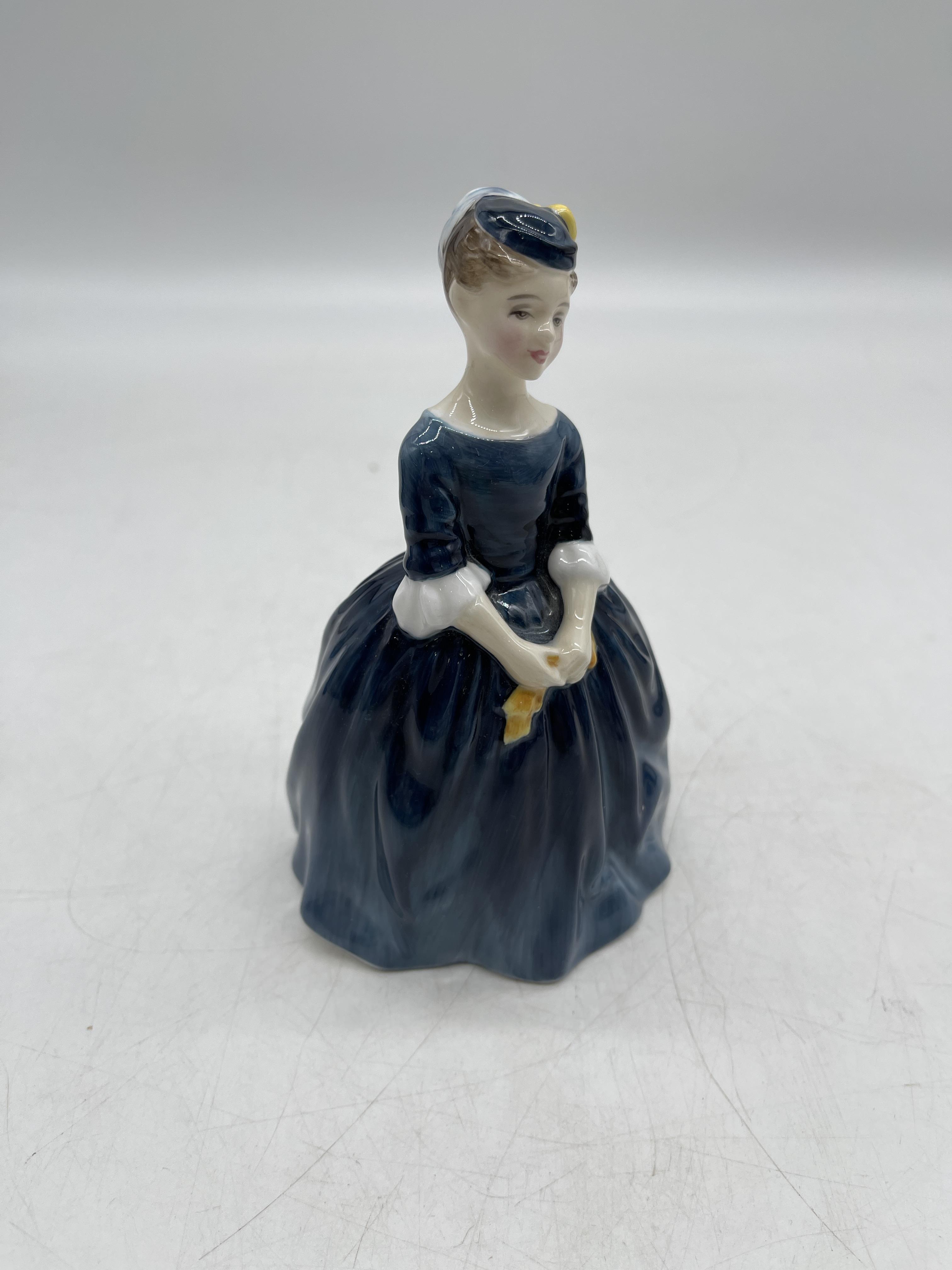 Blue Royal Doulton ceramic figurines - Image 22 of 34
