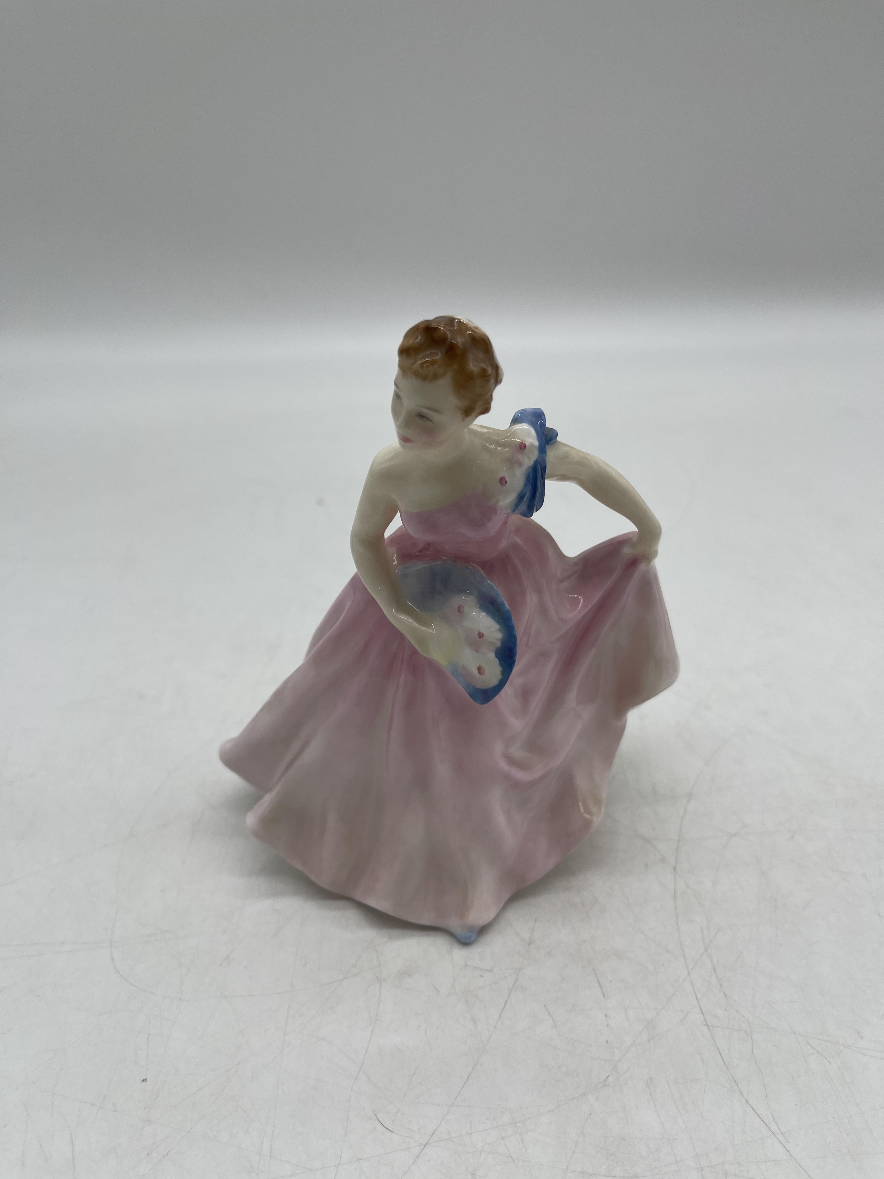 Pink Royal Doulton ceramic figurines - Image 20 of 41