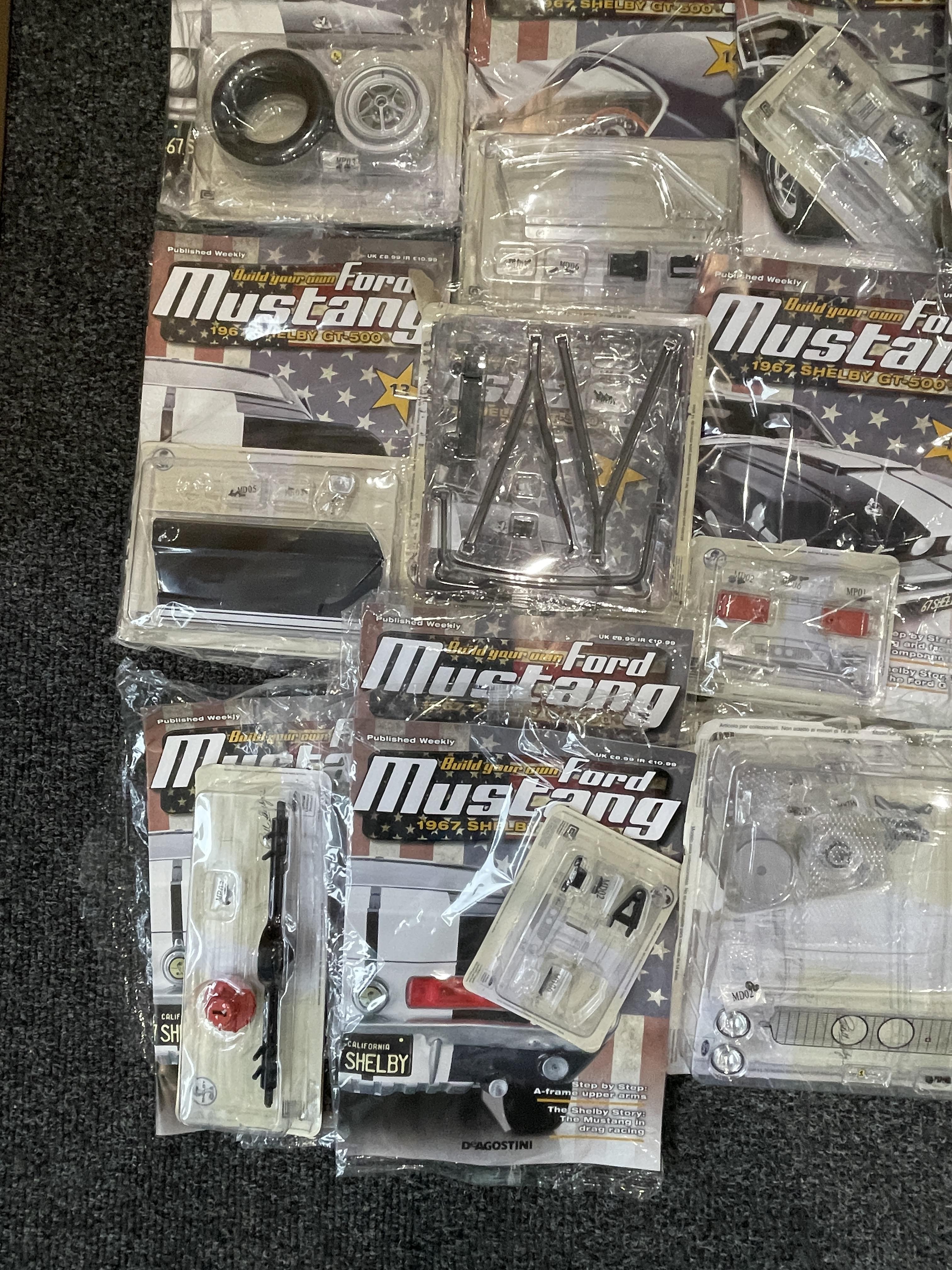 Mixed lot of Mustang Magazines and Parts for model cars - Image 19 of 20