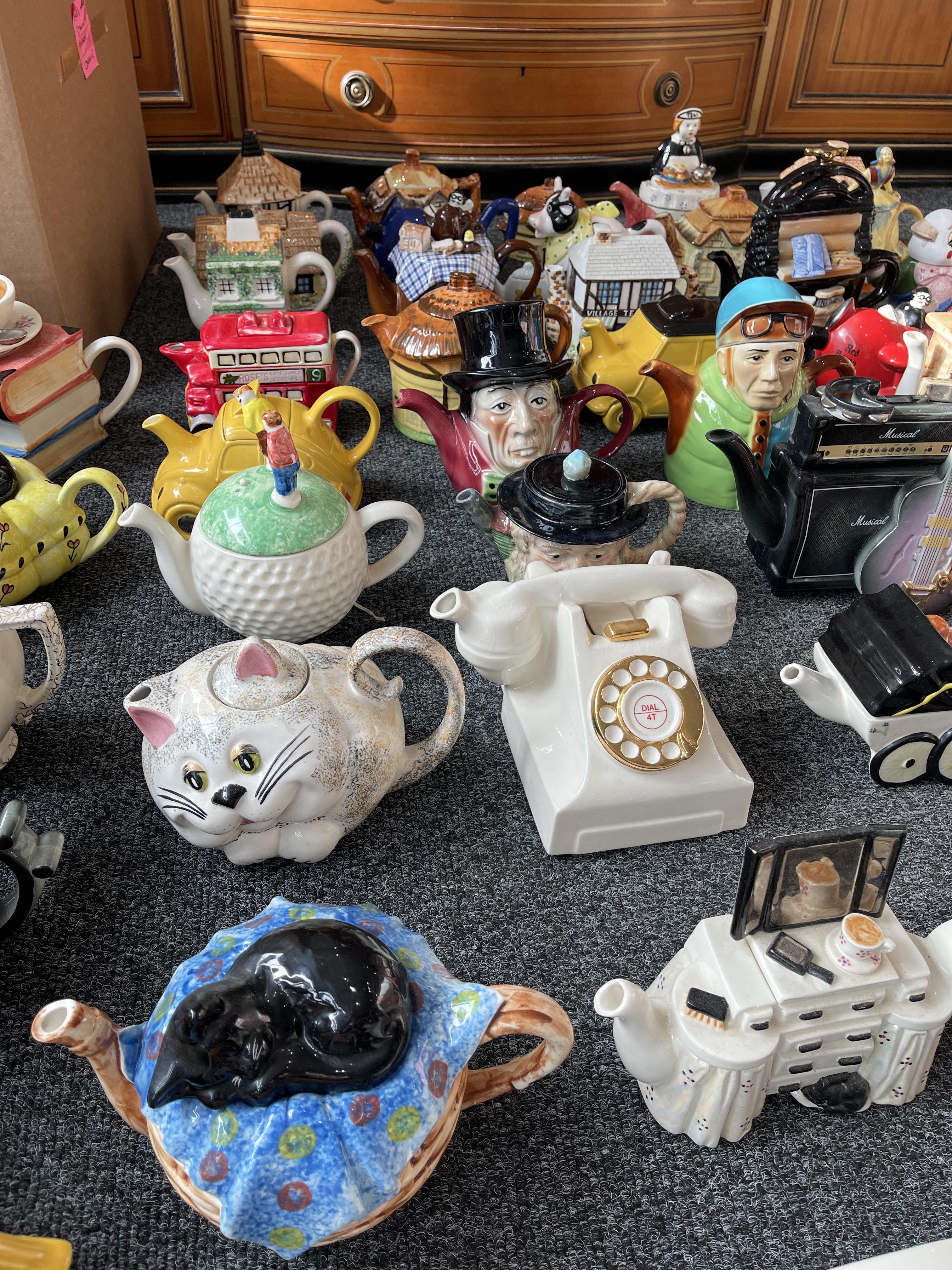 Collection of Ceramic Tea Pots - Image 28 of 44