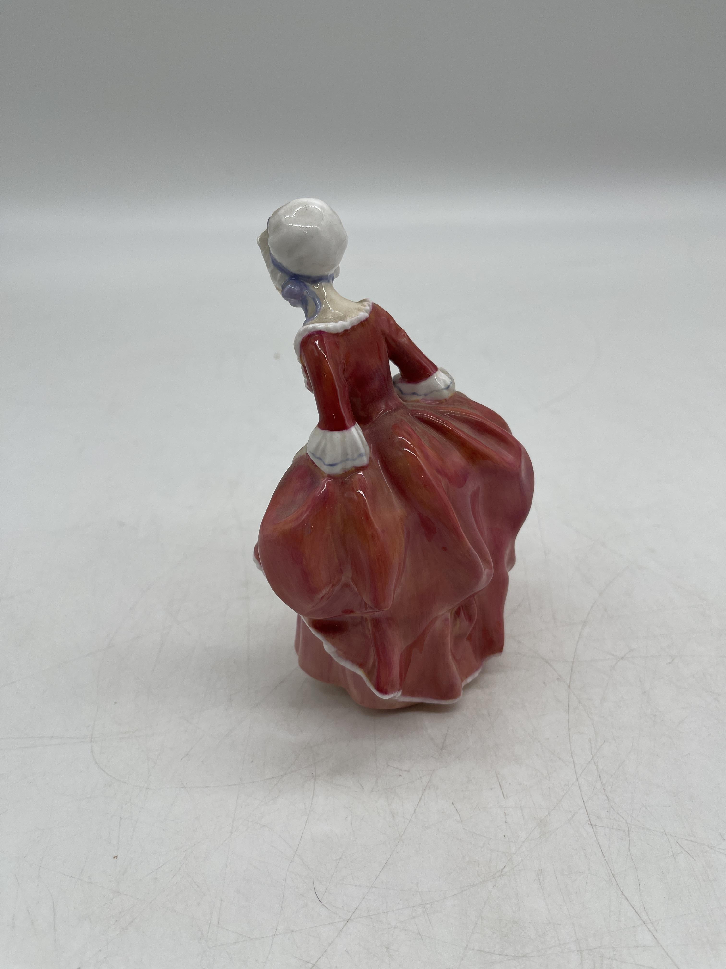 Pink Royal Doulton ceramic figurines - Image 13 of 41