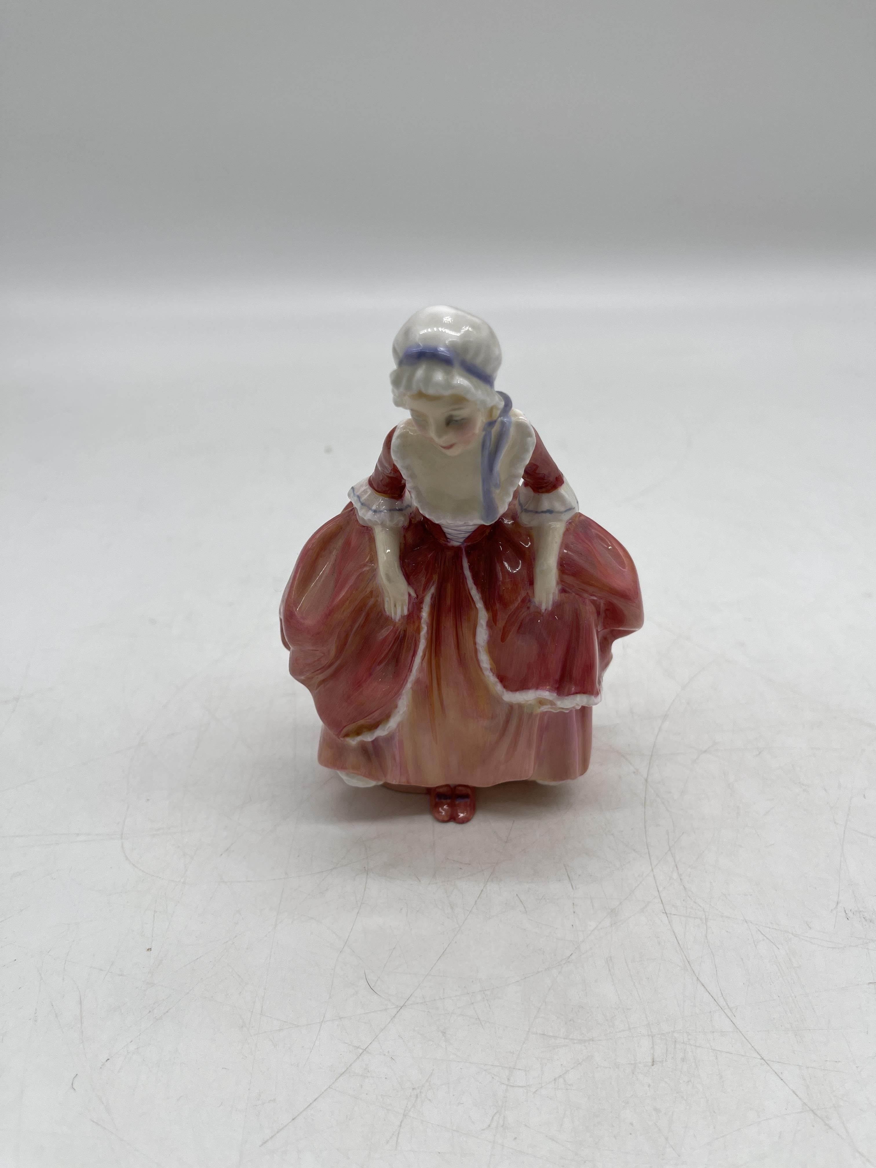 Pink Royal Doulton ceramic figurines - Image 16 of 41