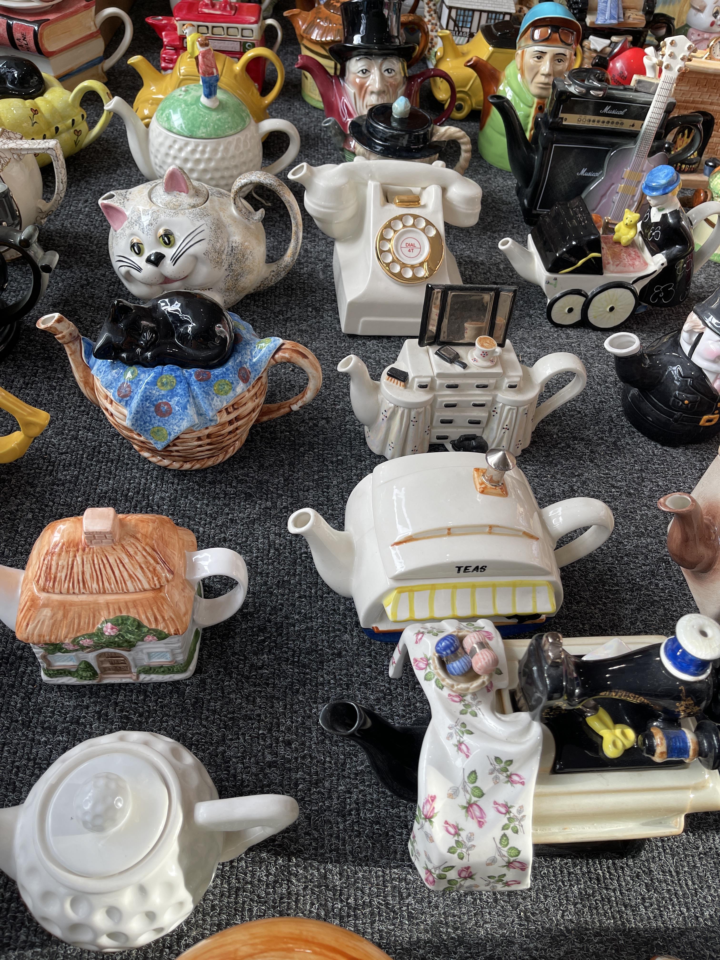 Collection of Ceramic Tea Pots - Image 24 of 44