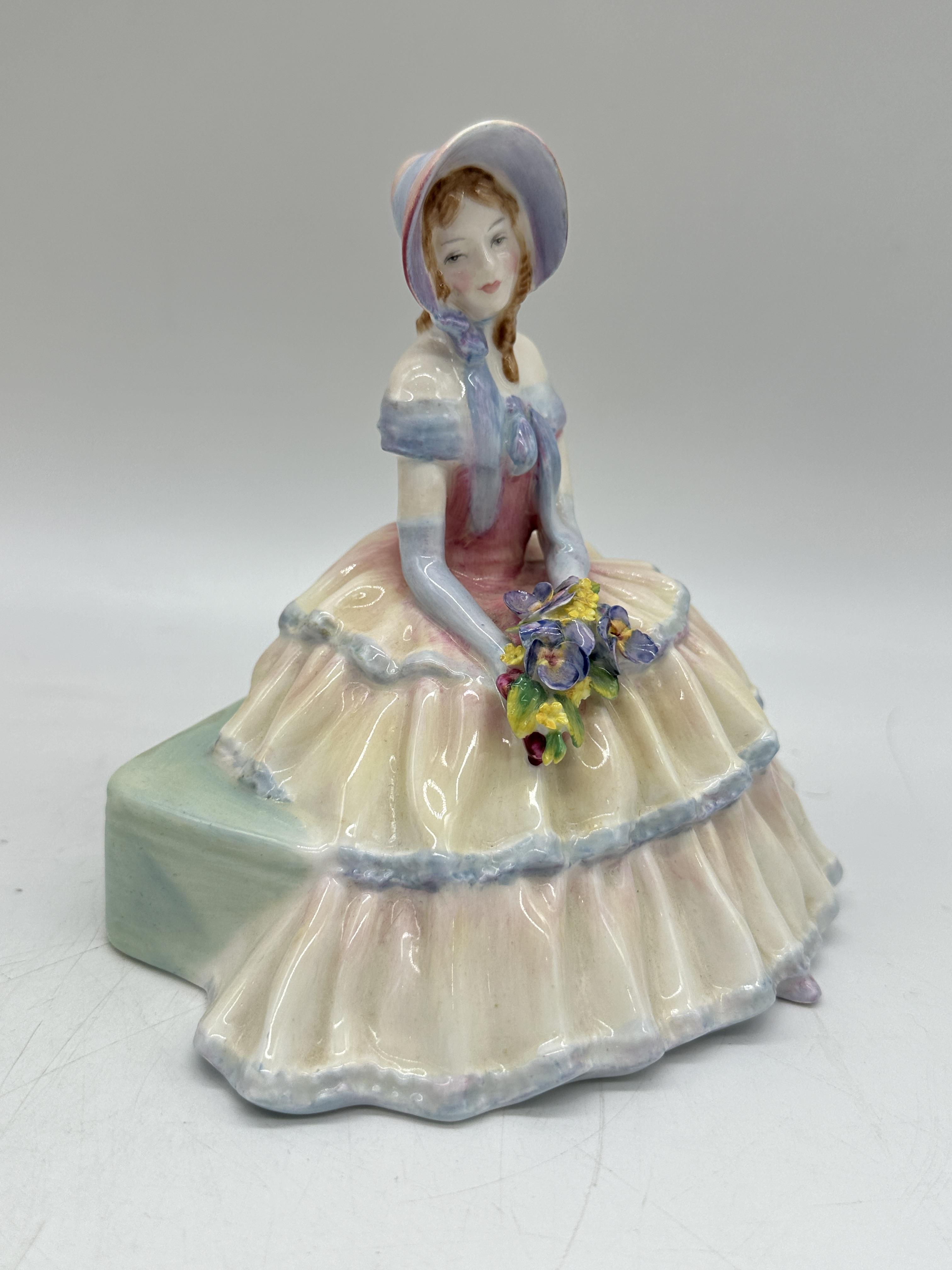 Four Porcelain Figurines to include Coalport Age o - Bild 30 aus 33