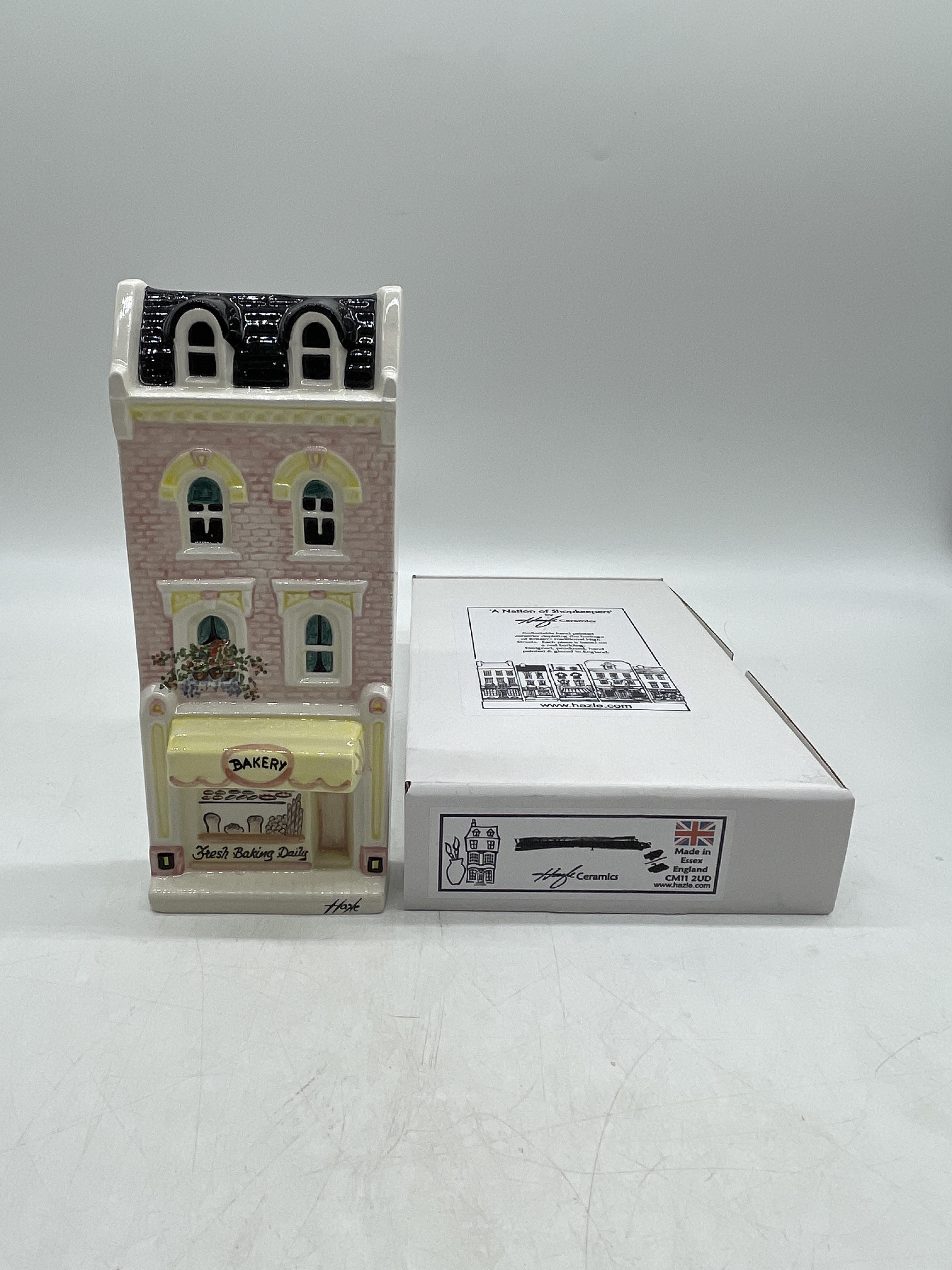 Collection of 5 Hazel Ceramic Houses - Image 2 of 12