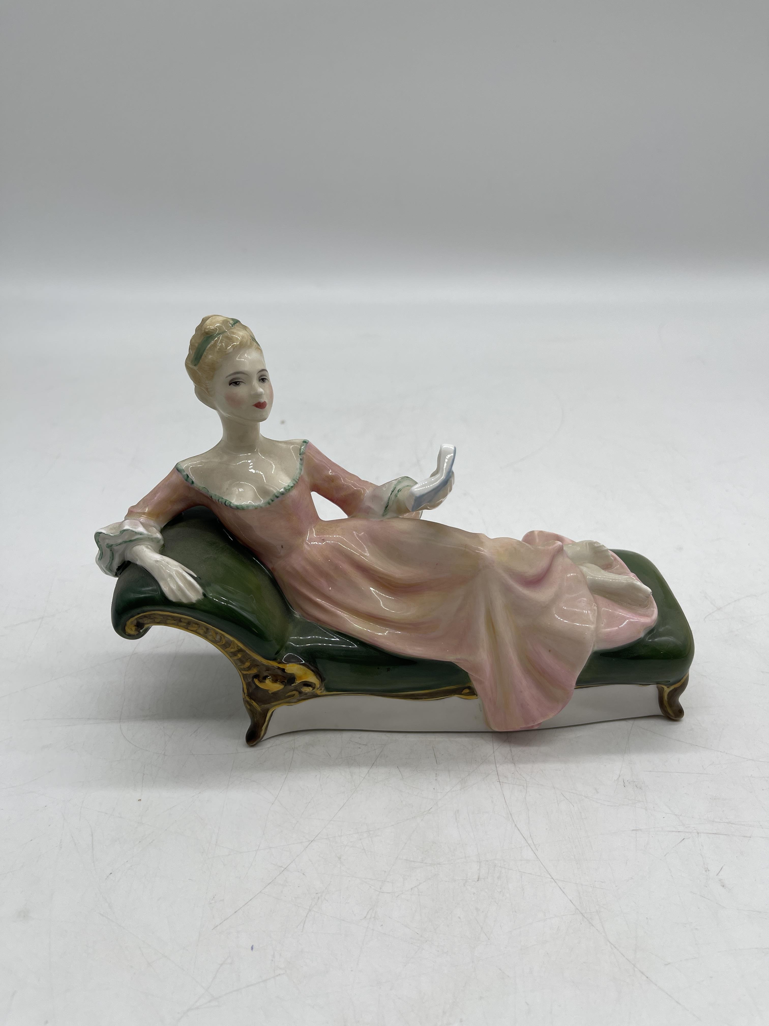 Green Royal Doulton ceramic figurines - Image 37 of 41