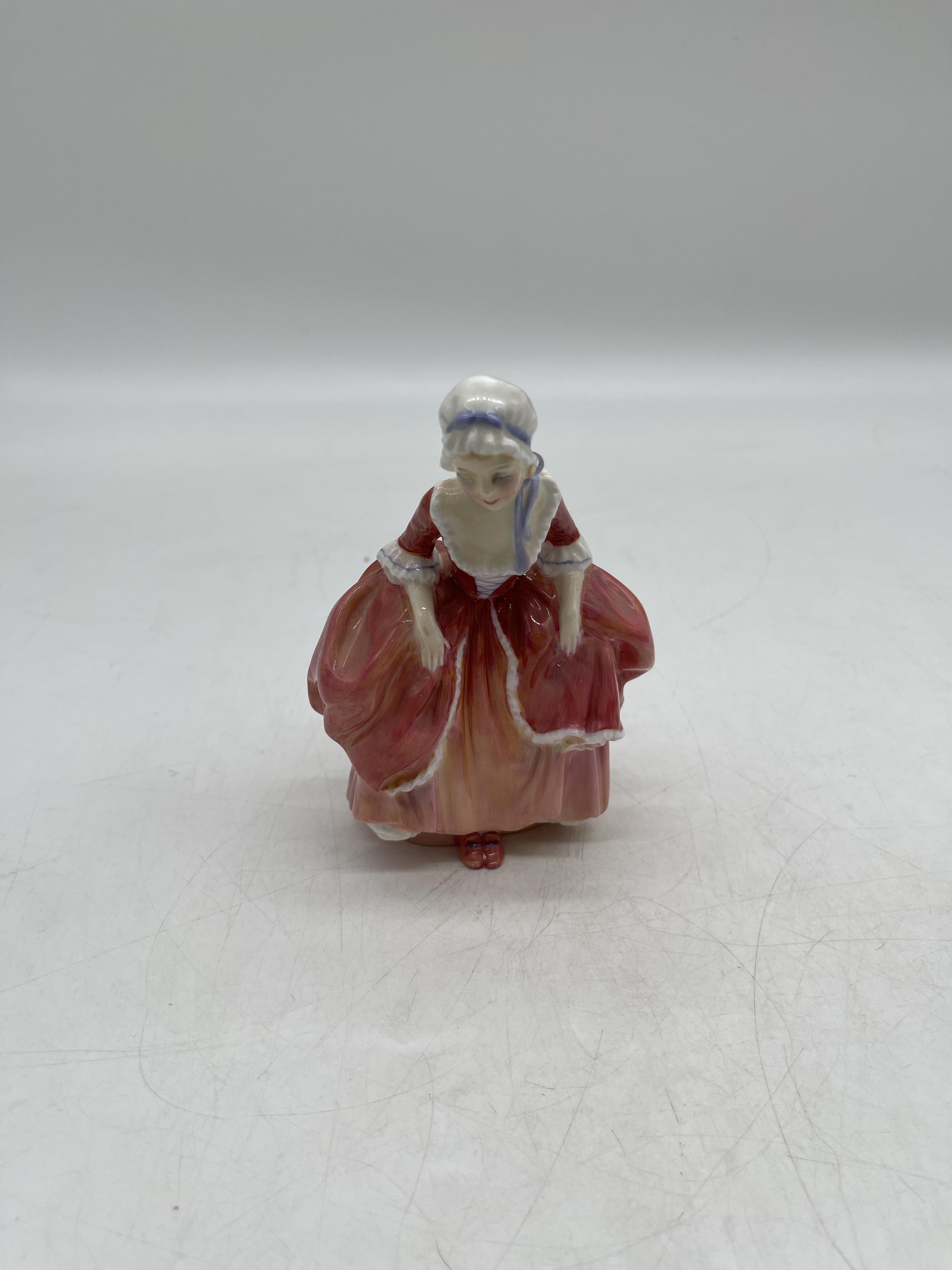 Pink Royal Doulton ceramic figurines - Image 11 of 41