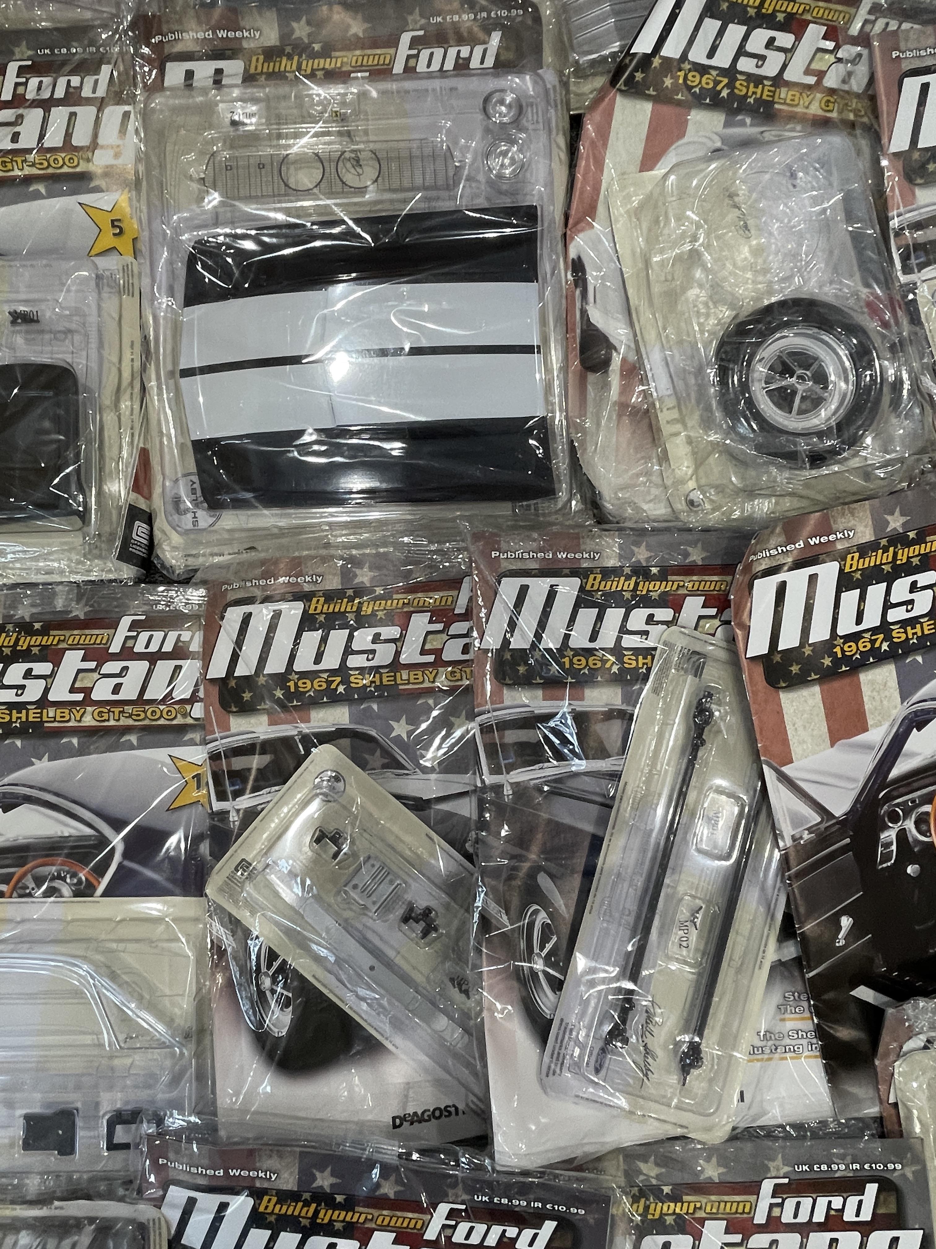 Mixed lot of Mustang Magazines and Parts for model cars - Image 13 of 20
