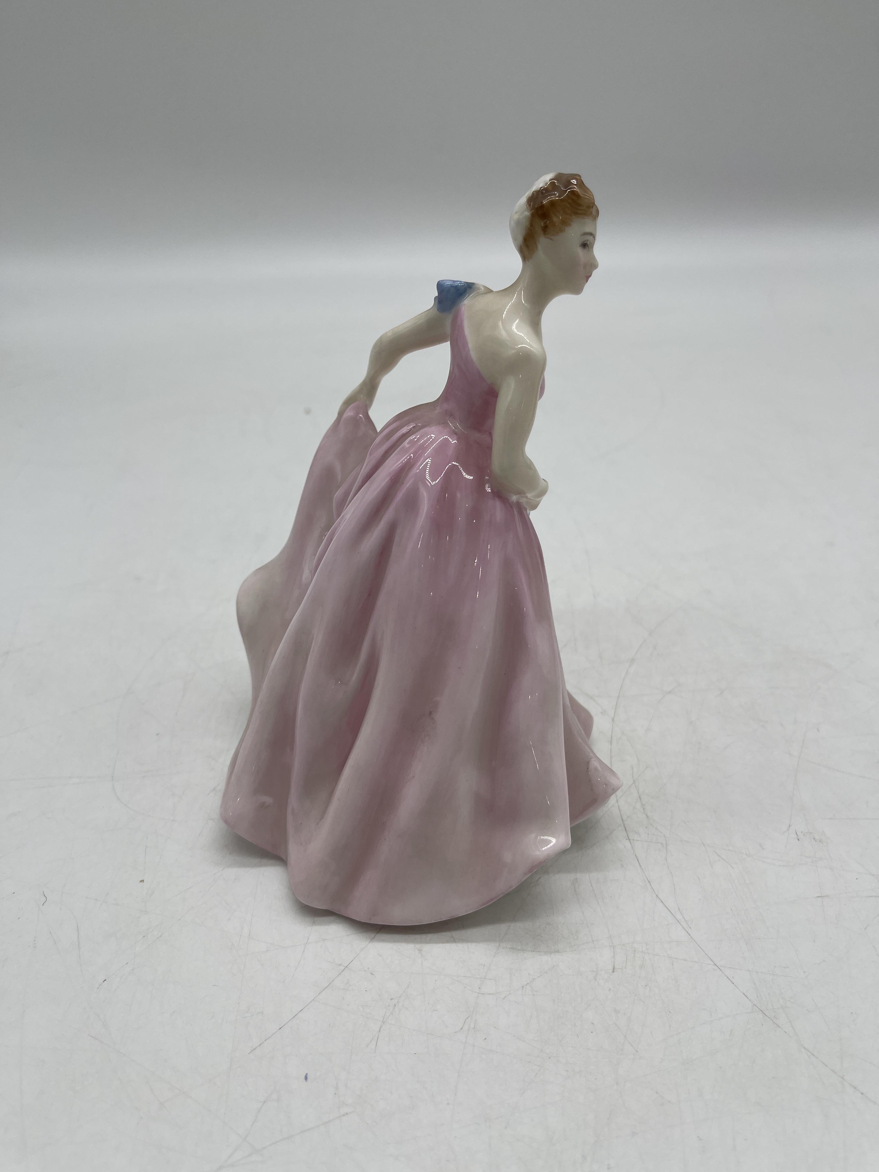 Pink Royal Doulton ceramic figurines - Image 23 of 41
