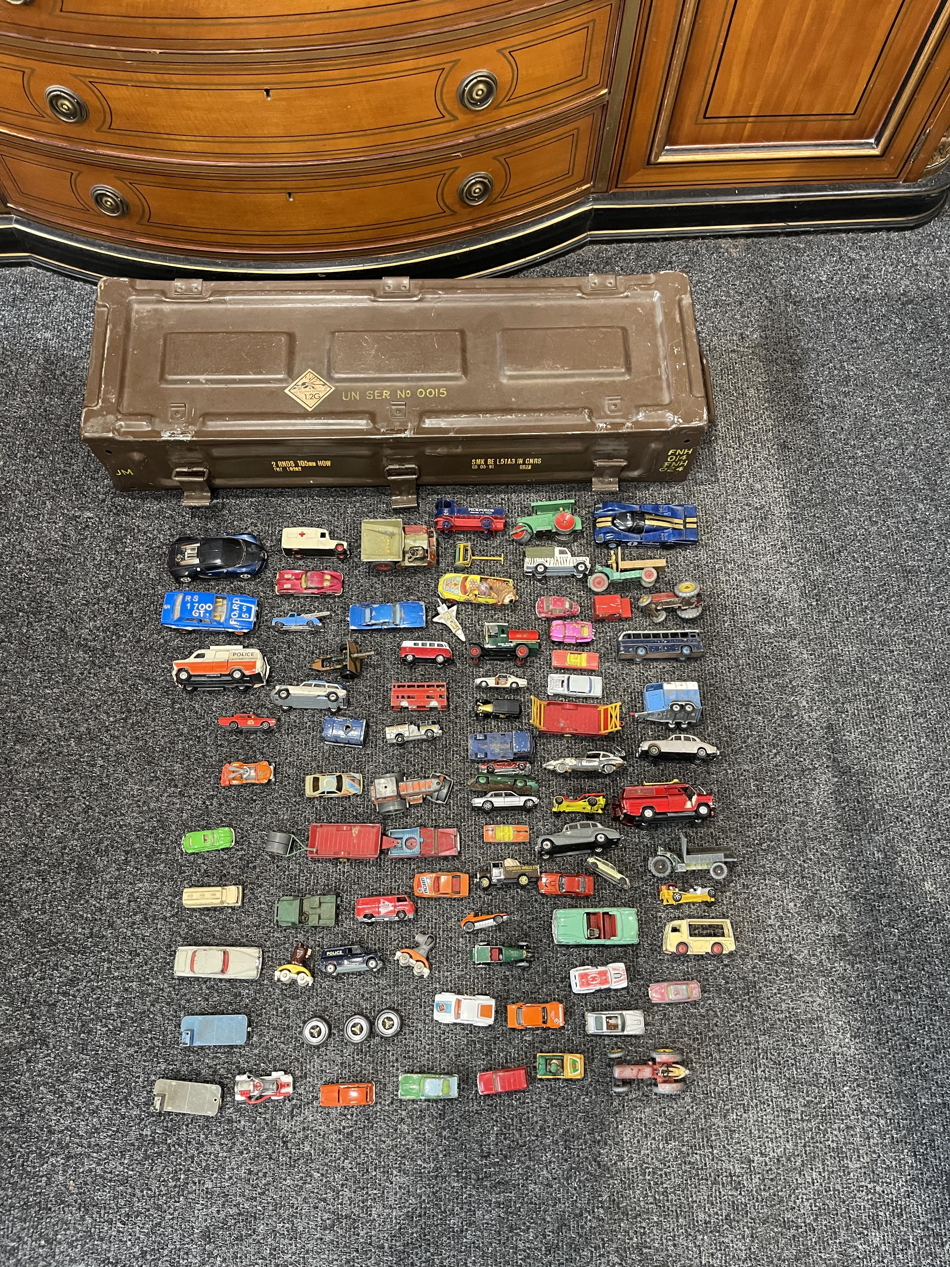 Metal army tin and vintage vehicles