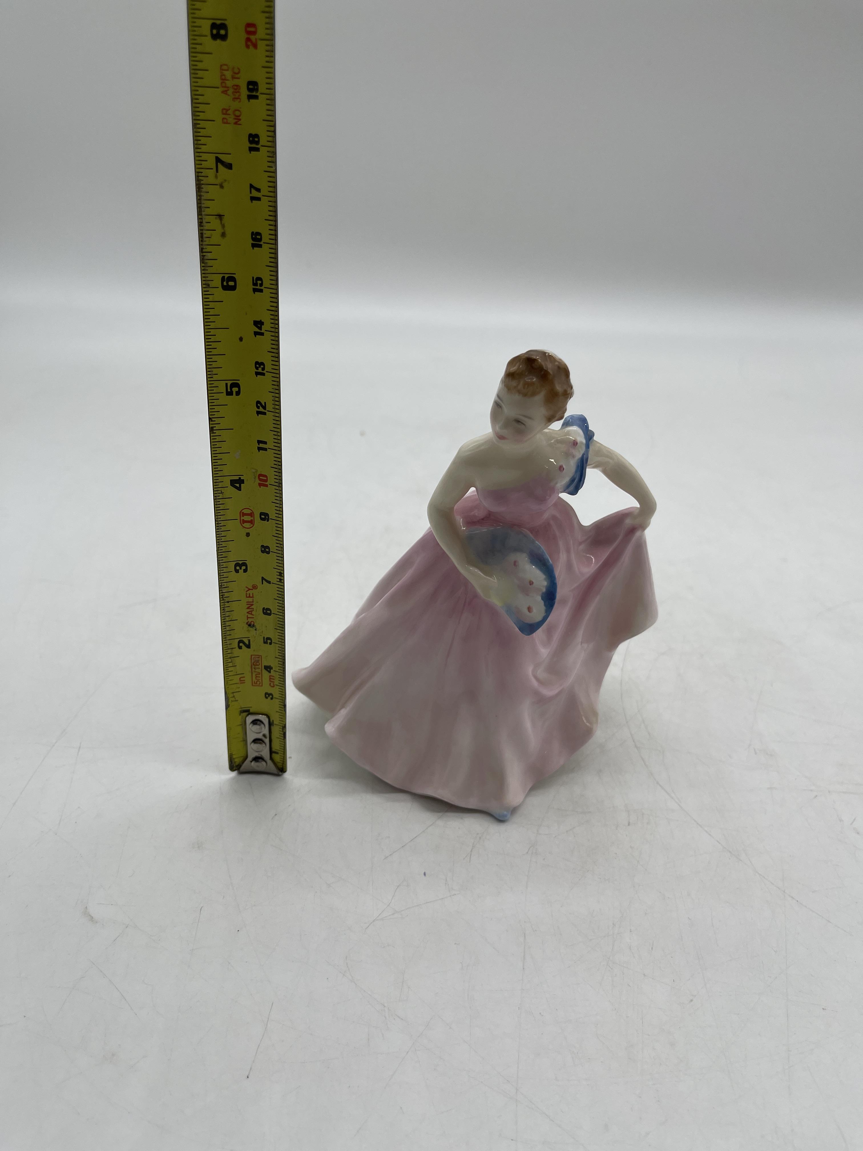 Pink Royal Doulton ceramic figurines - Image 26 of 41