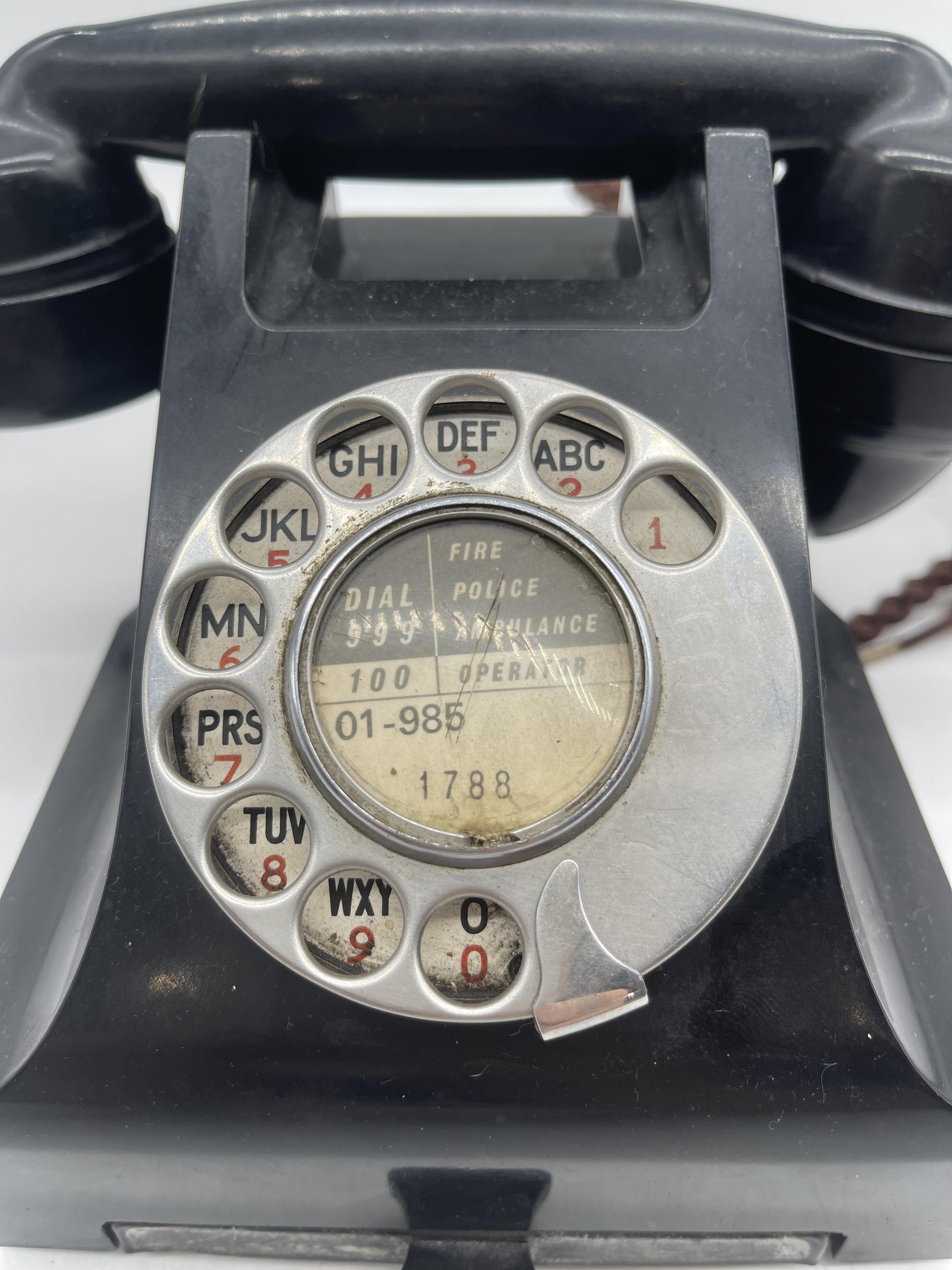 Two Bakelite telephones - Image 17 of 20