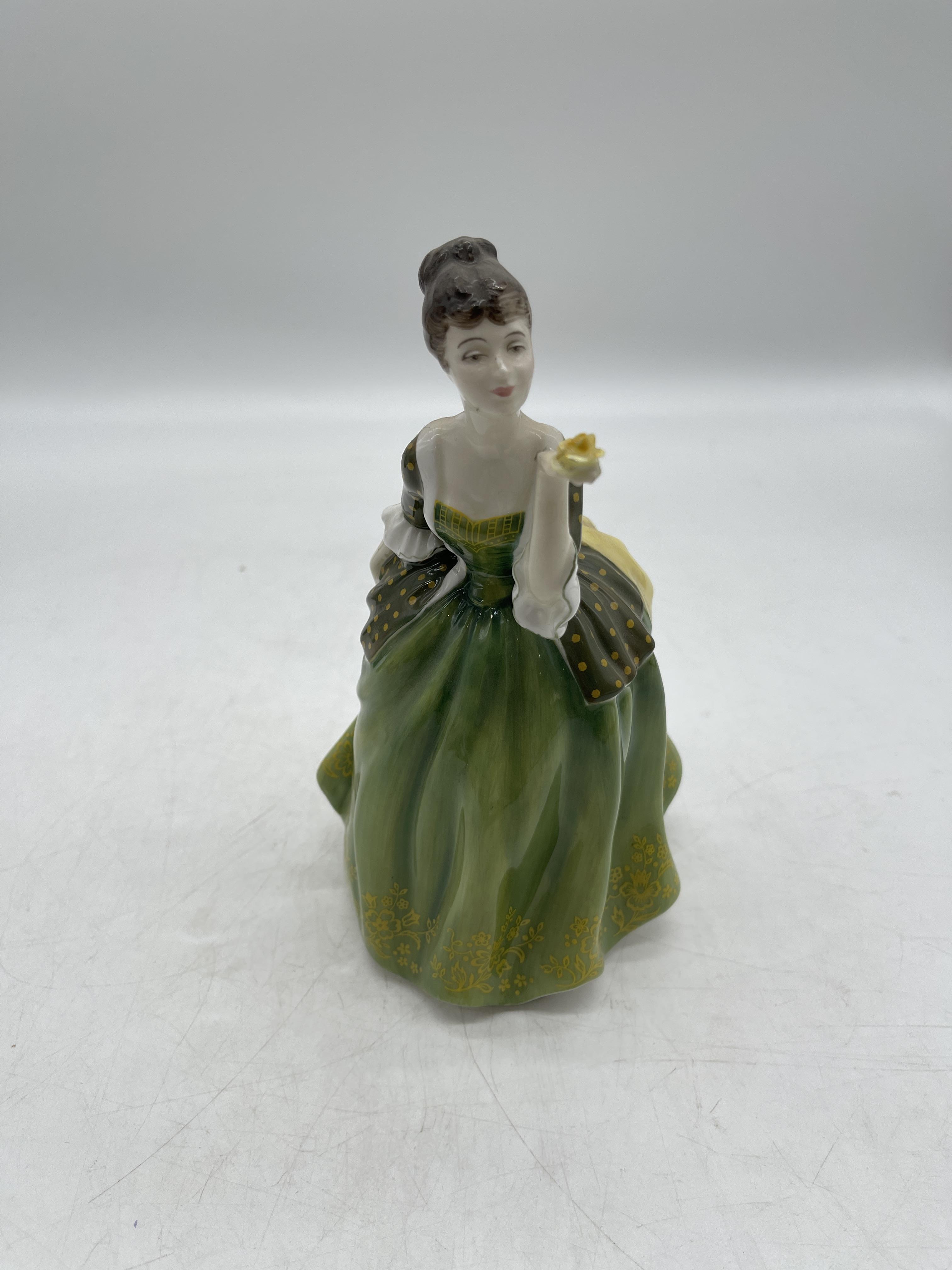 Green Royal Doulton ceramic figurines - Image 18 of 41