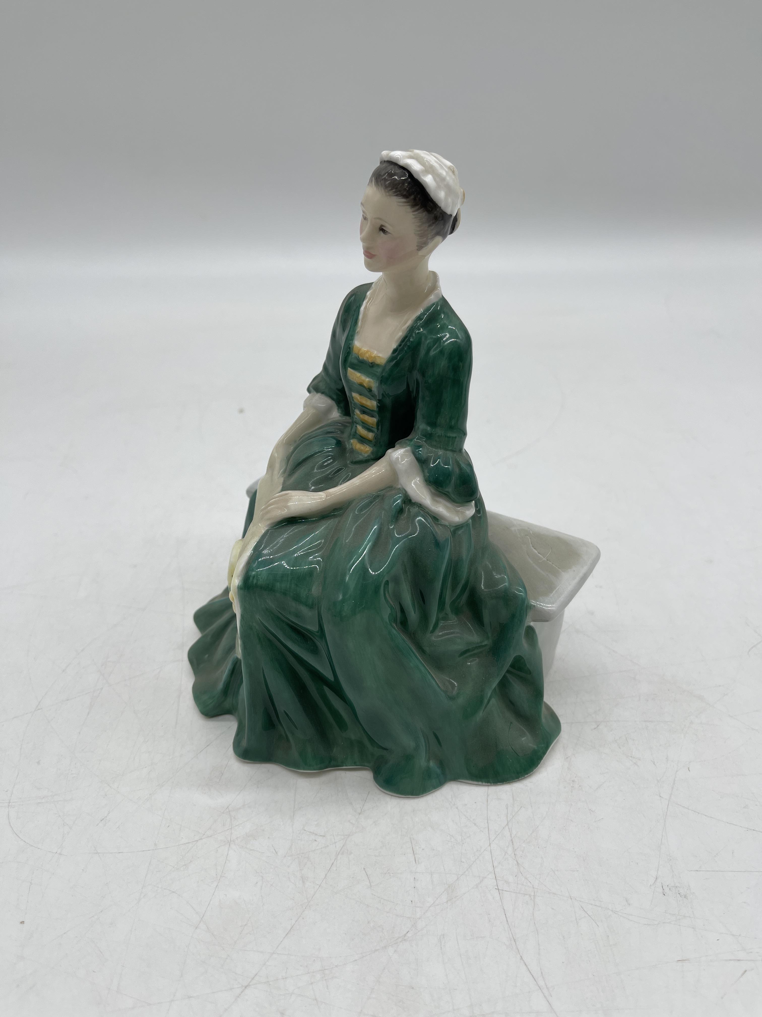 Green Royal Doulton ceramic figurines - Image 26 of 41