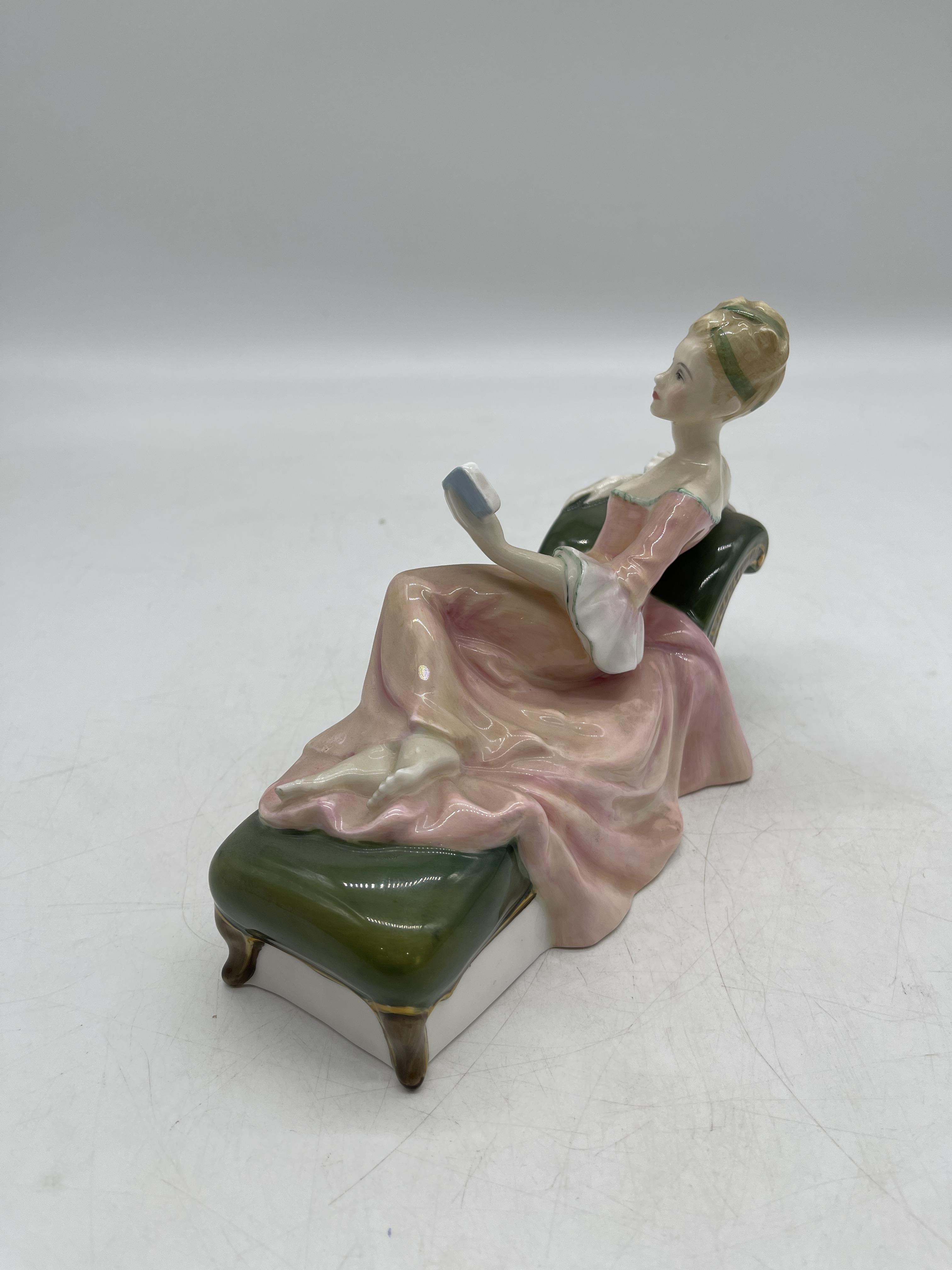 Green Royal Doulton ceramic figurines - Image 34 of 41