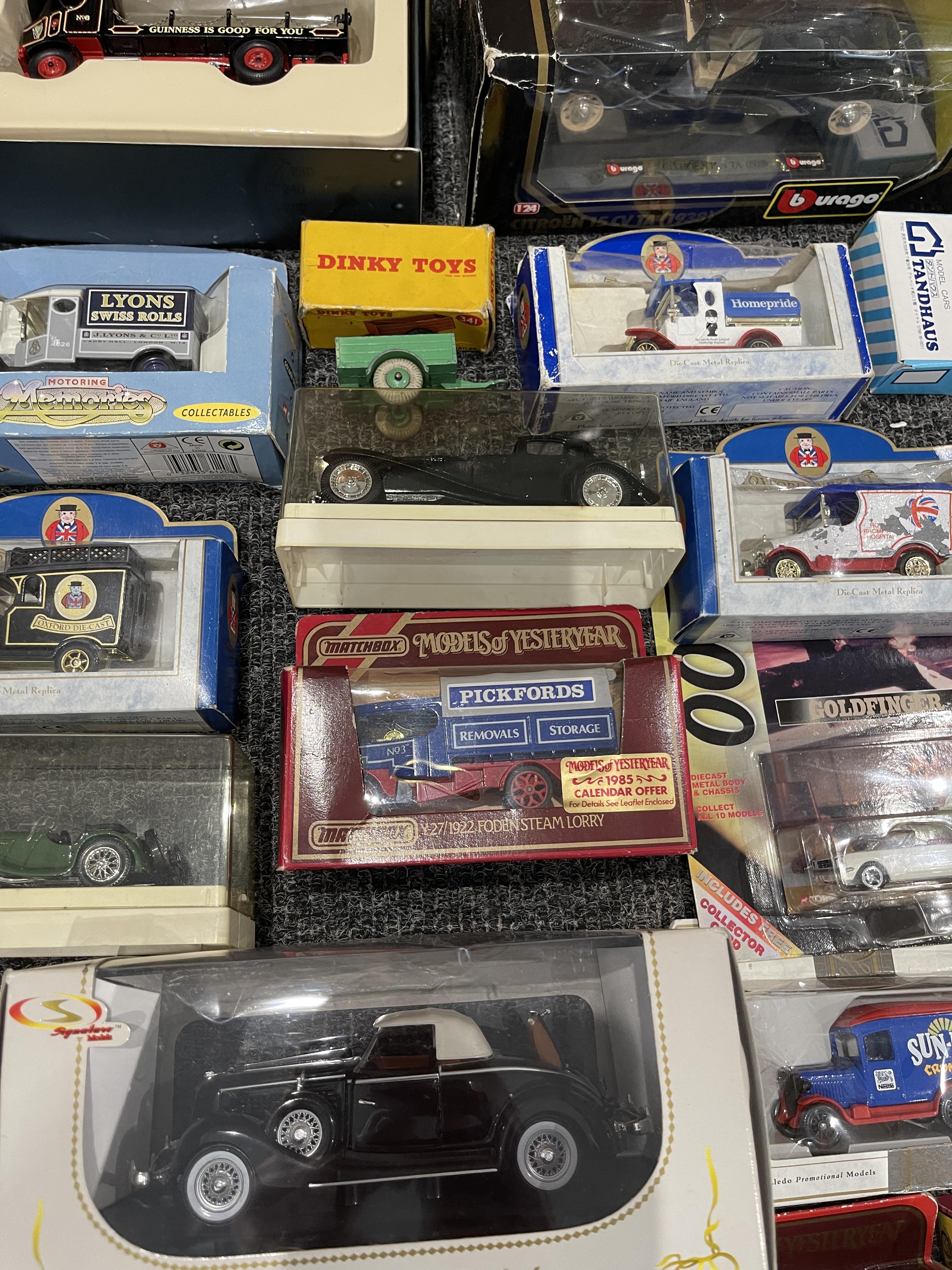 Assorted vintage vehicles and other - Image 3 of 29