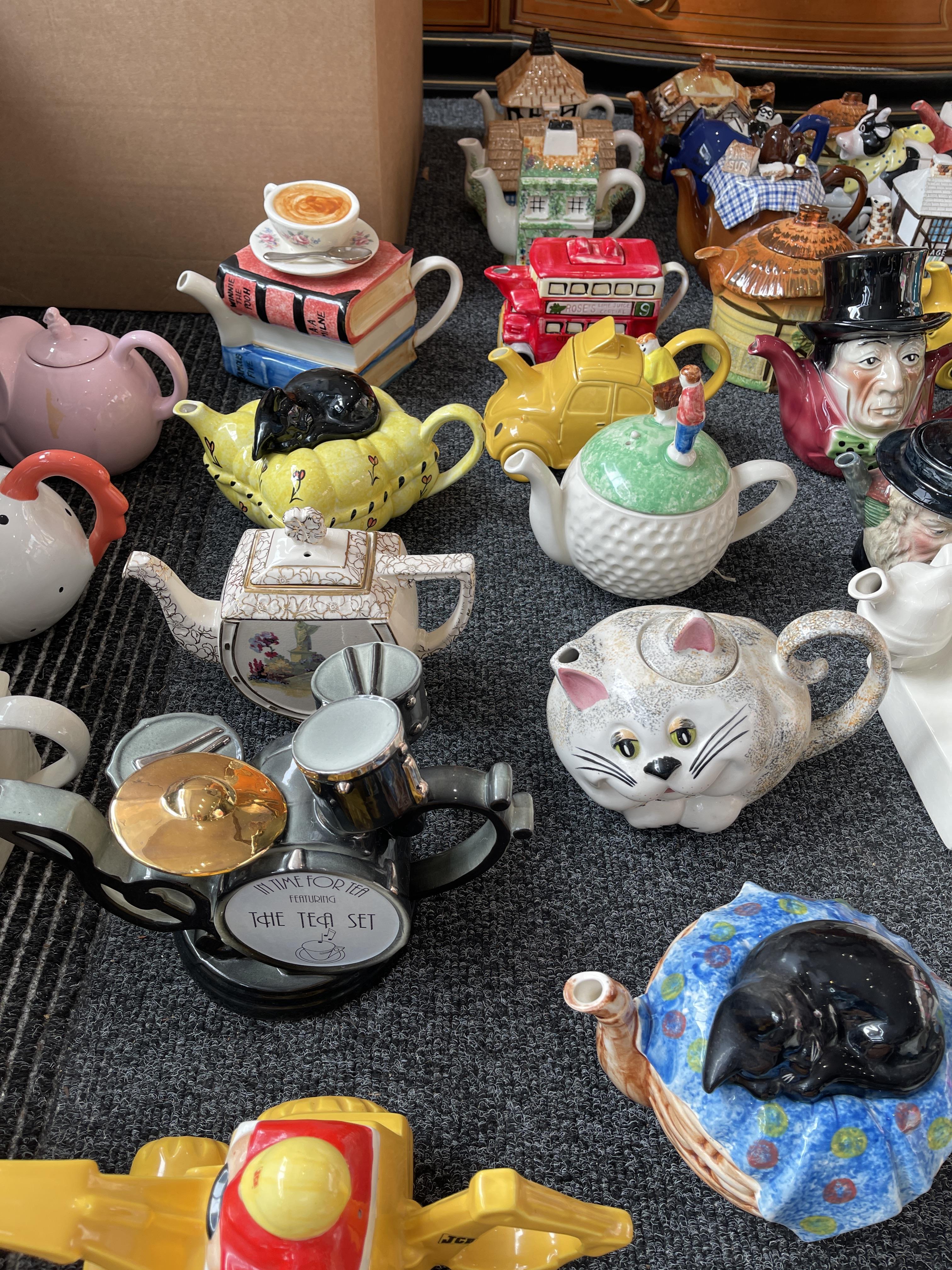 Collection of Ceramic Tea Pots - Image 26 of 44