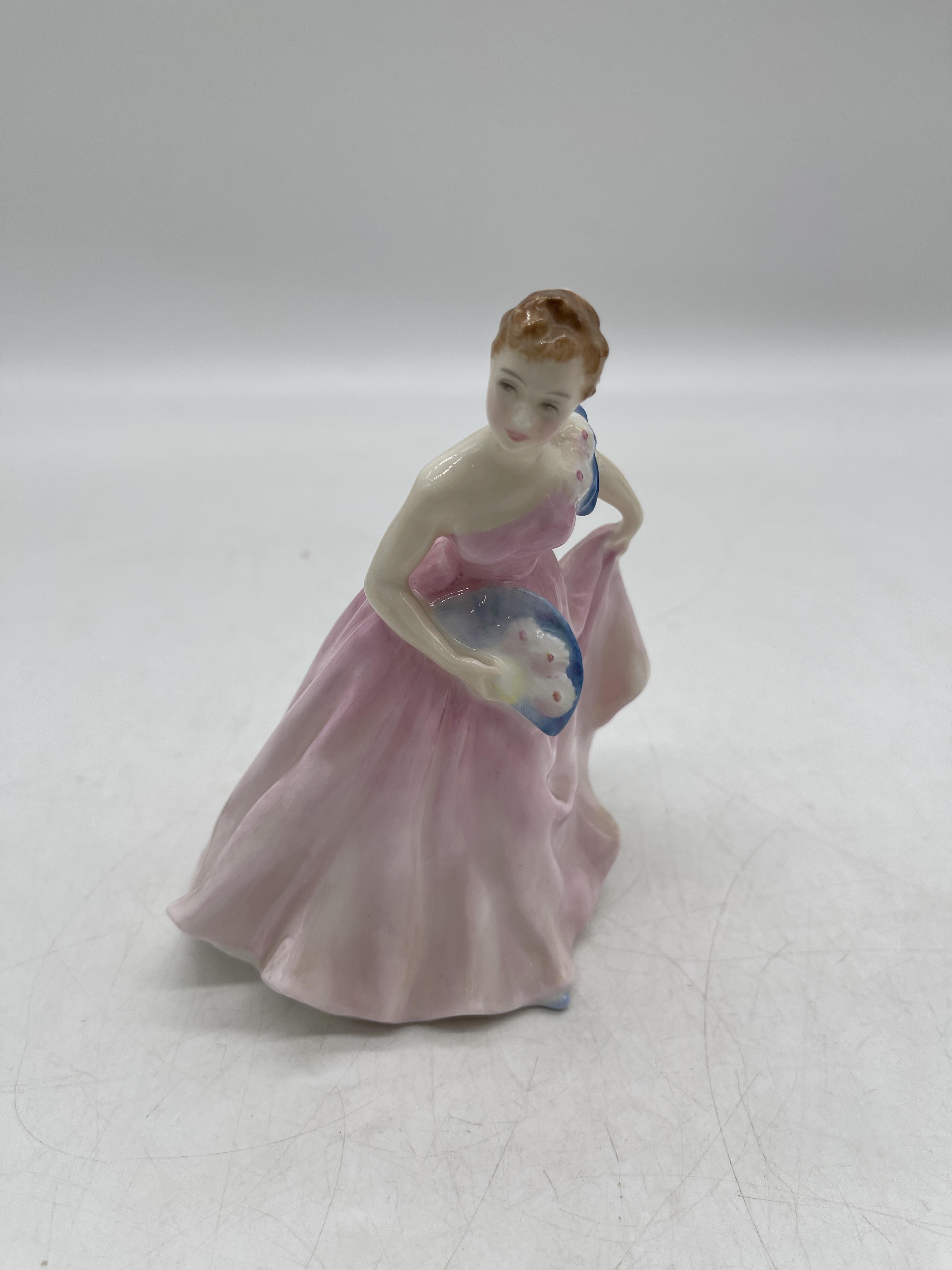 Pink Royal Doulton ceramic figurines - Image 19 of 41