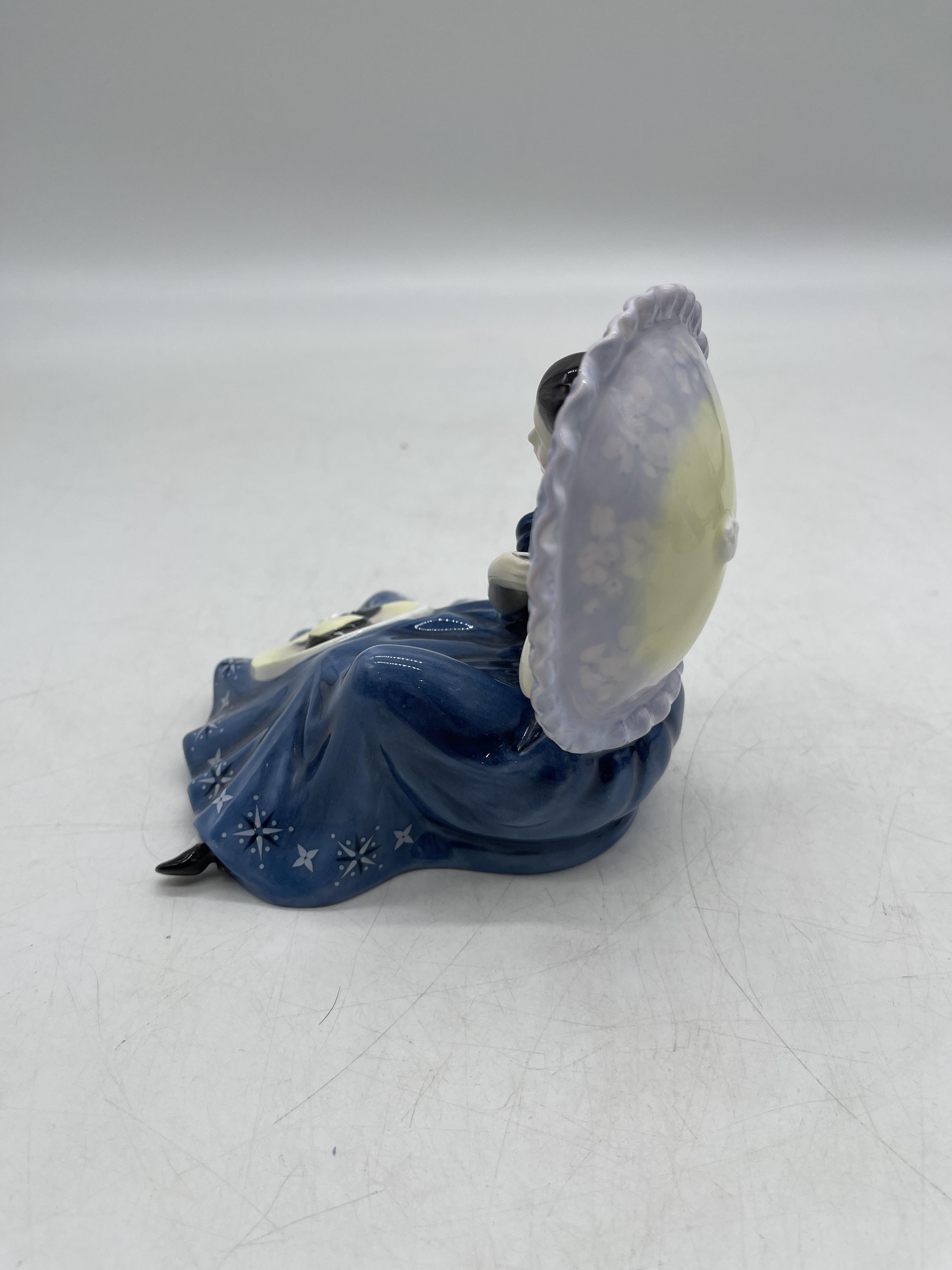 Blue Royal Doulton ceramic figurines - Image 29 of 34